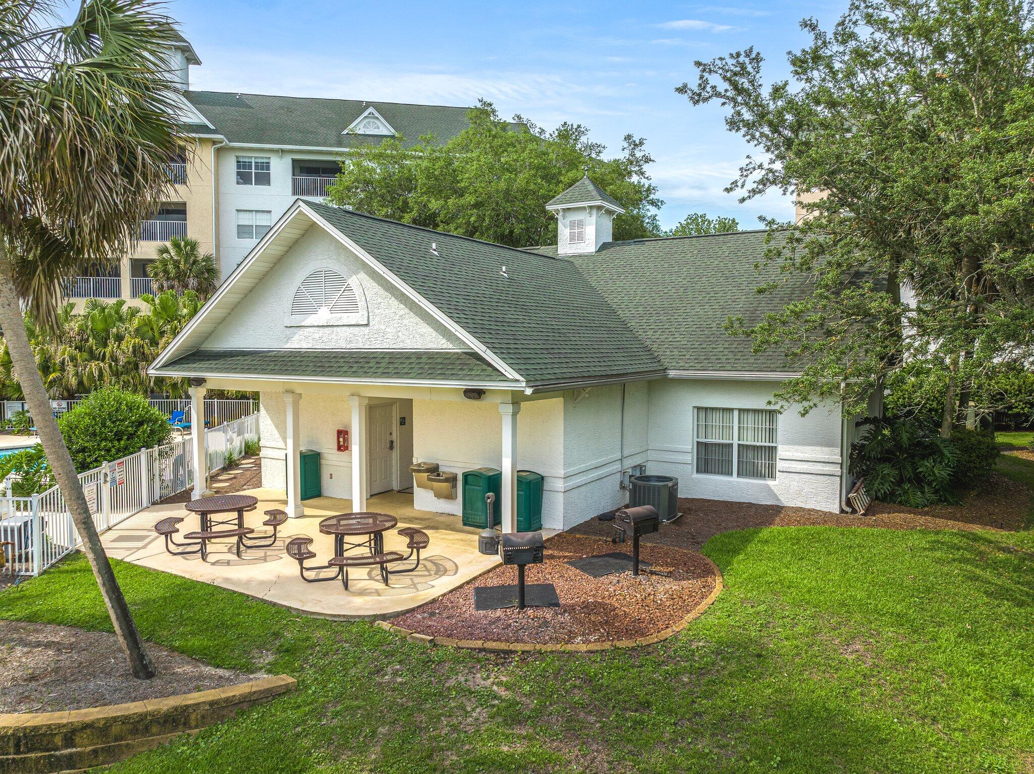 THE FLORIDA CLUB @ Bluewater Bay - Residential