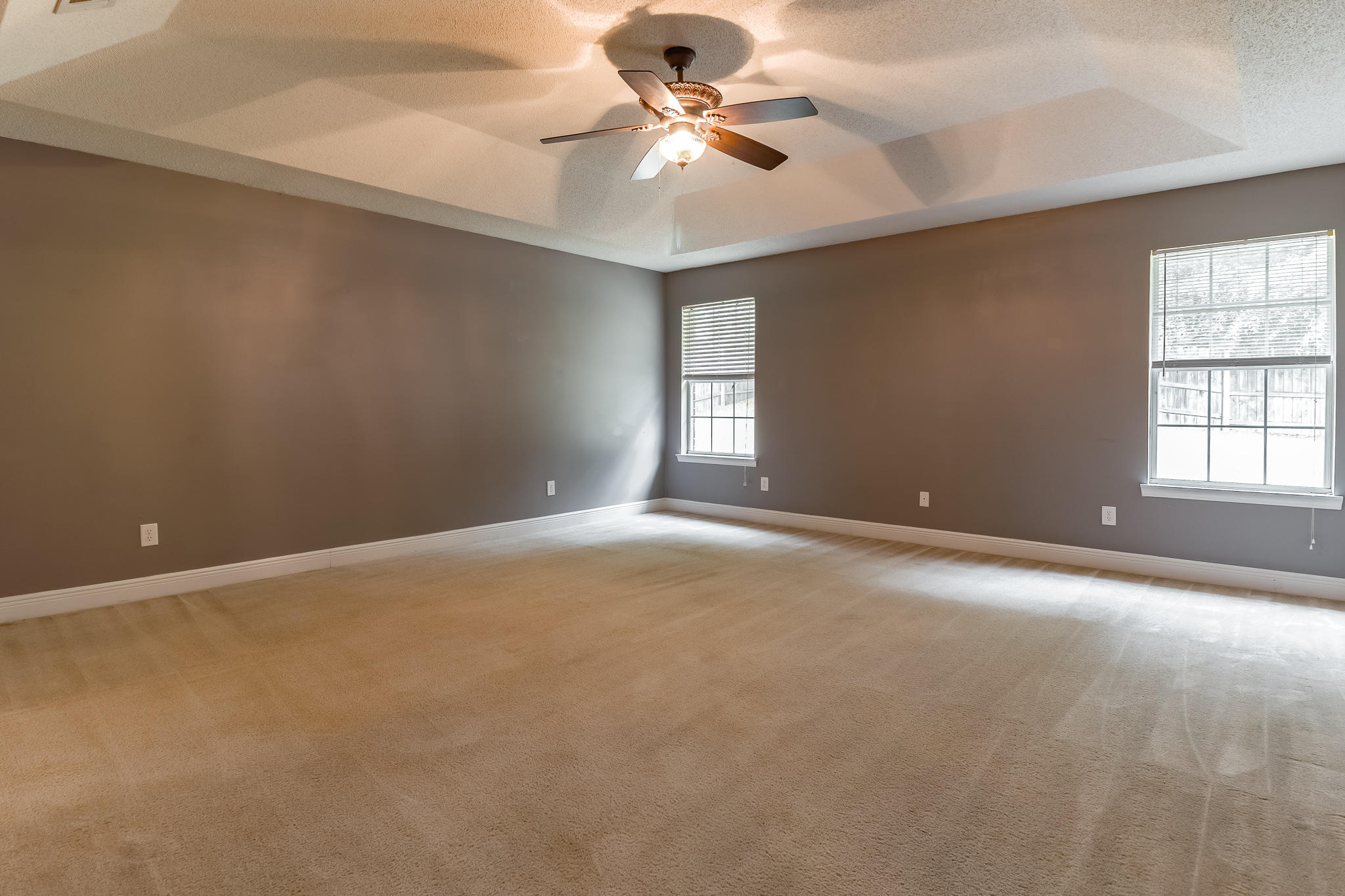 FOX VALLEY - Residential