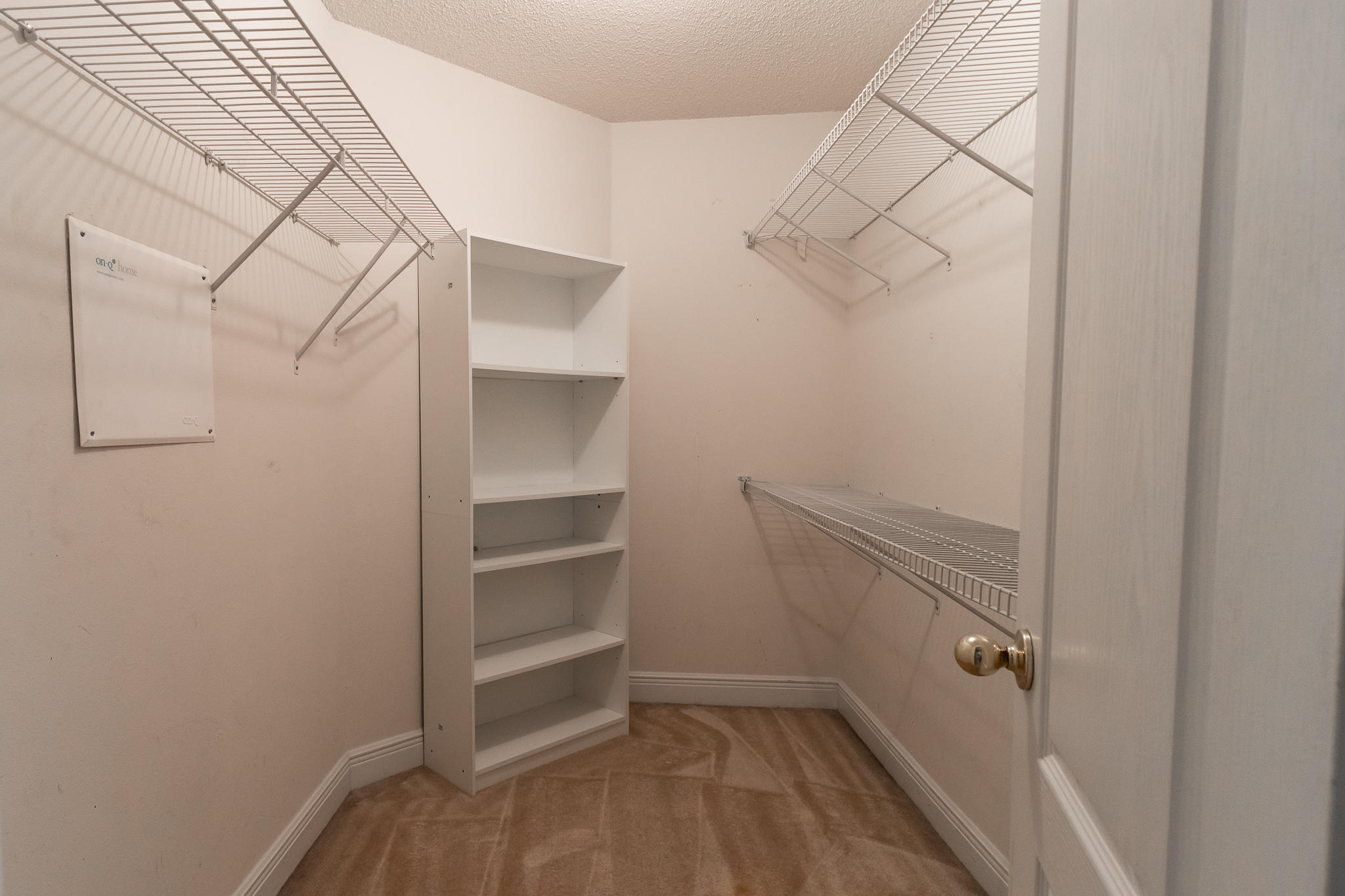 FOX VALLEY - Residential