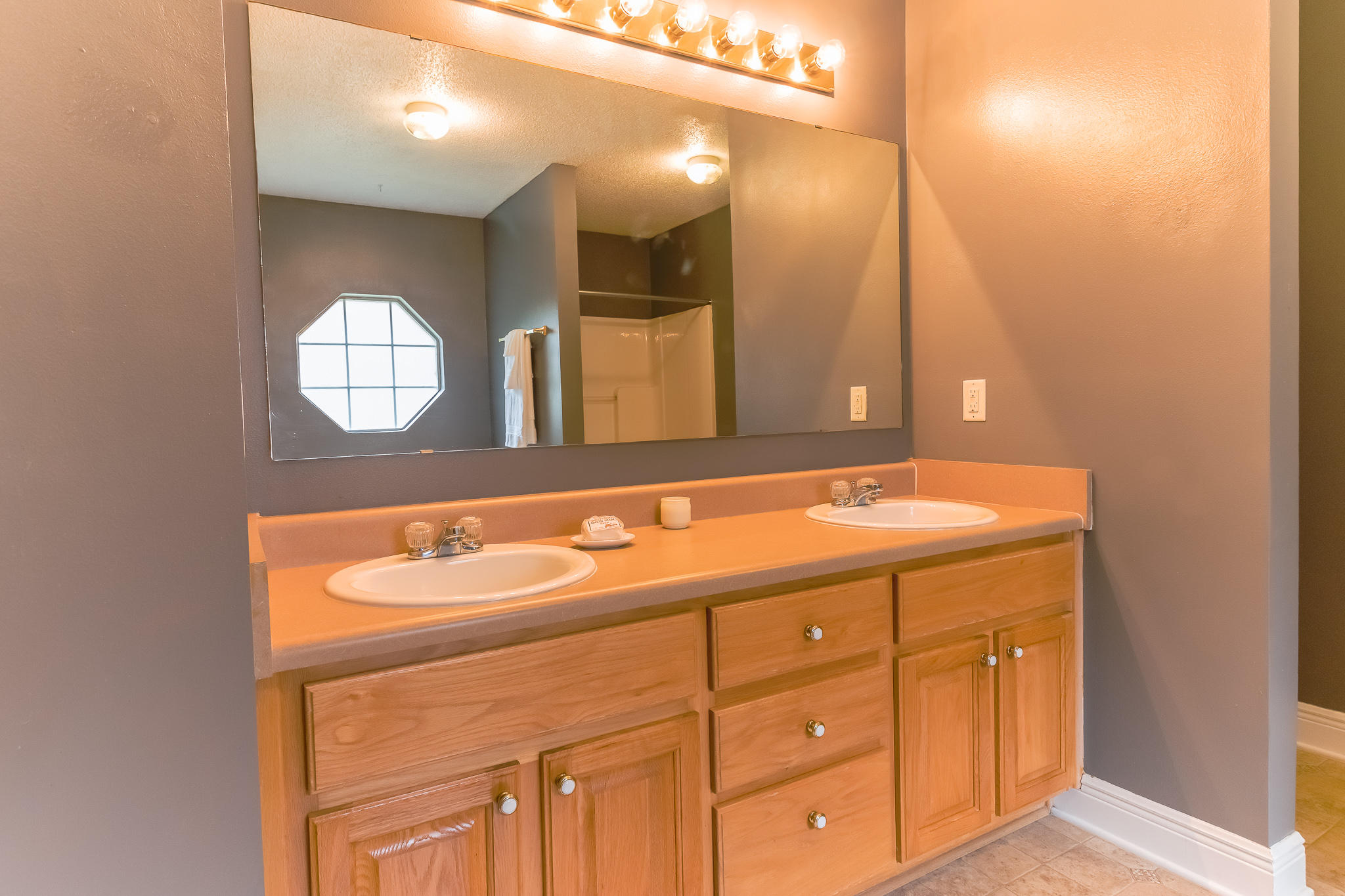 FOX VALLEY - Residential