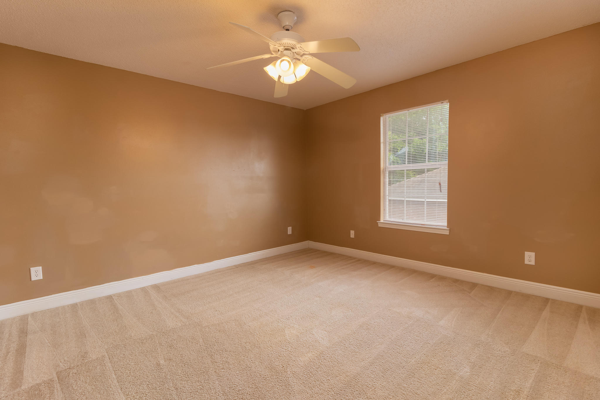 FOX VALLEY - Residential