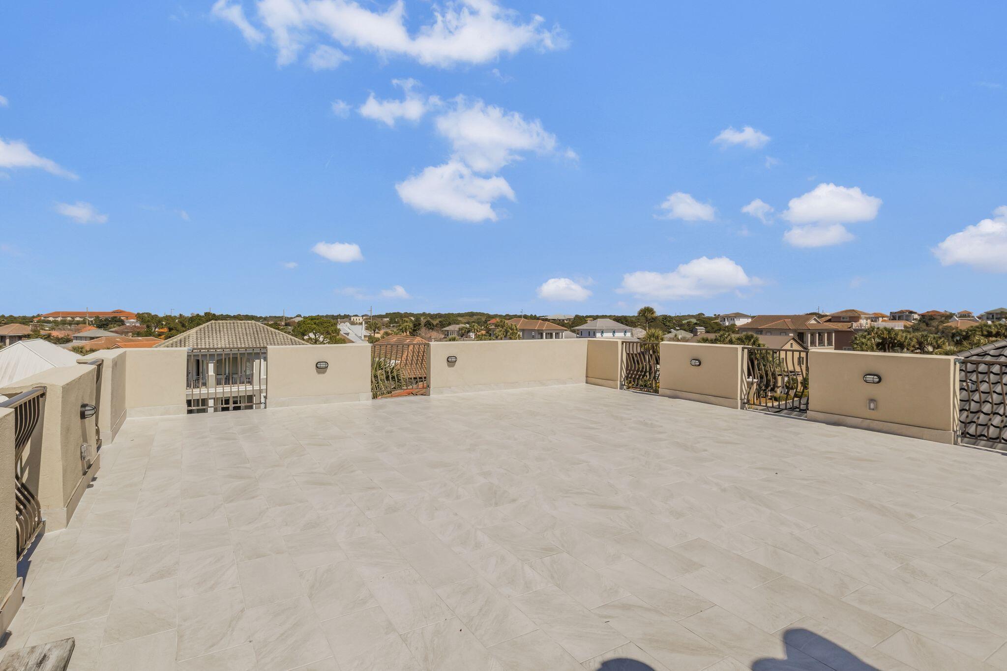 DESTINY BY THE SEA - Residential