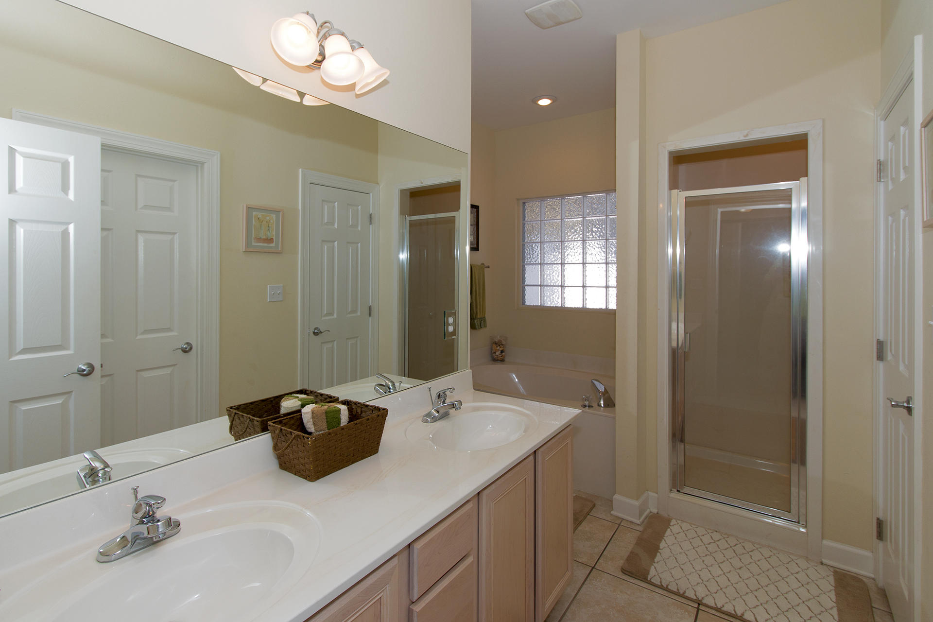 MIRAMAR PALMS - Residential