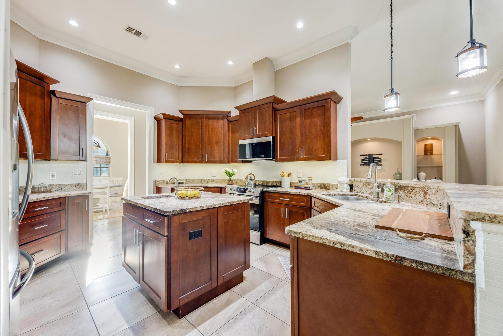 CLAIRES VINEYARD - Residential