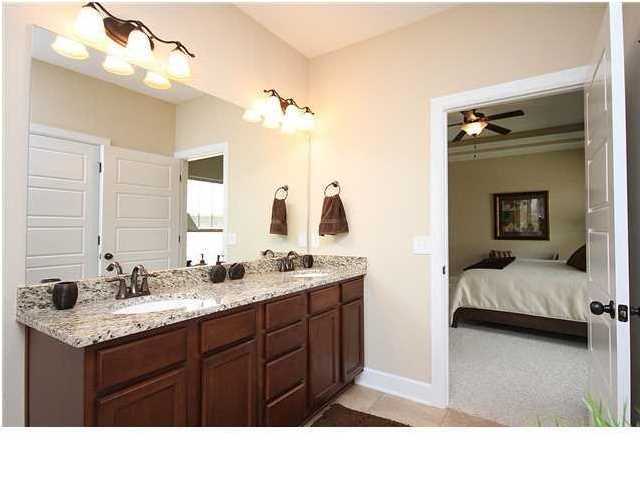 ZACHARY ESTATES - Residential