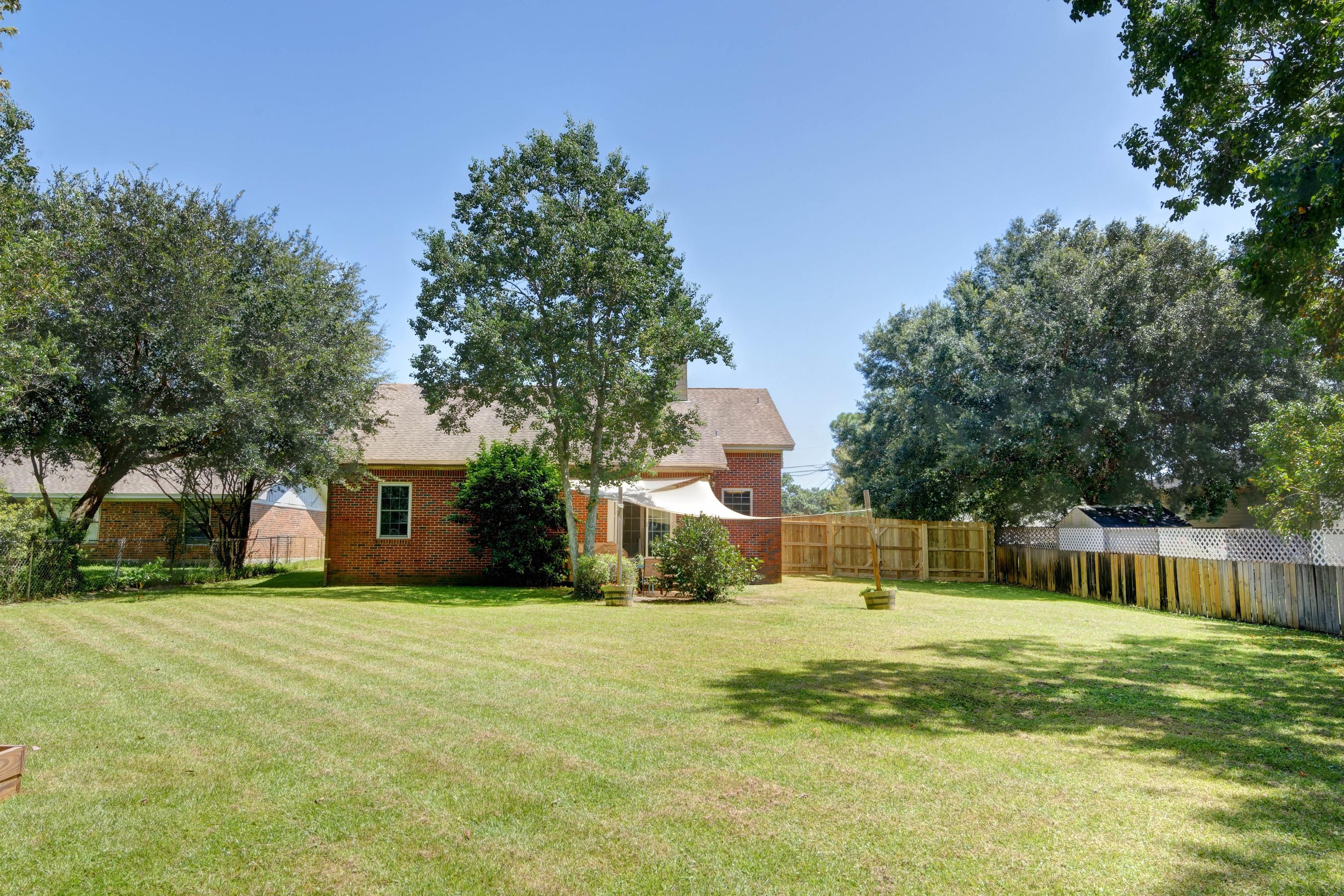 FOX DEN - Residential