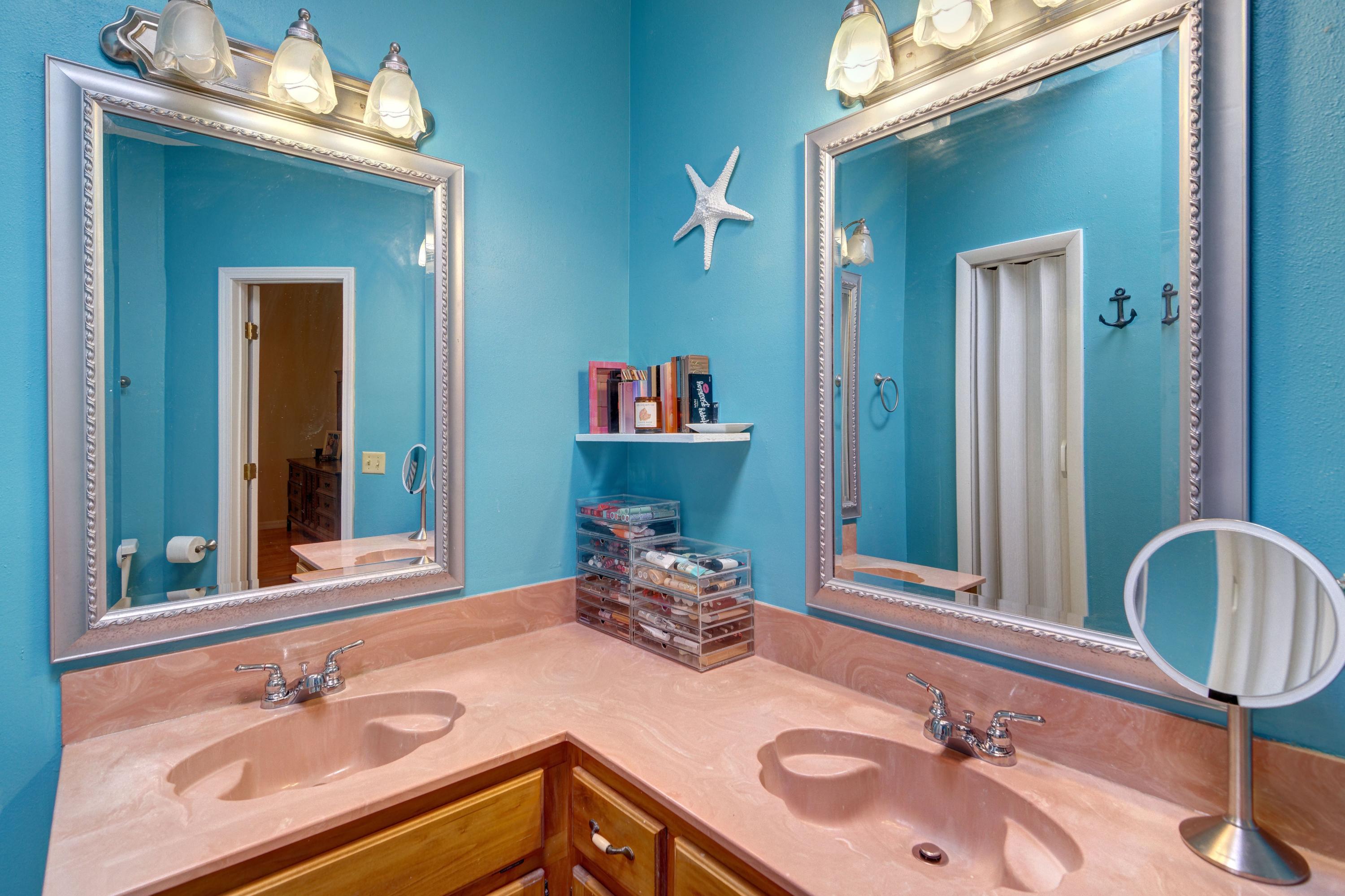 FOX DEN - Residential