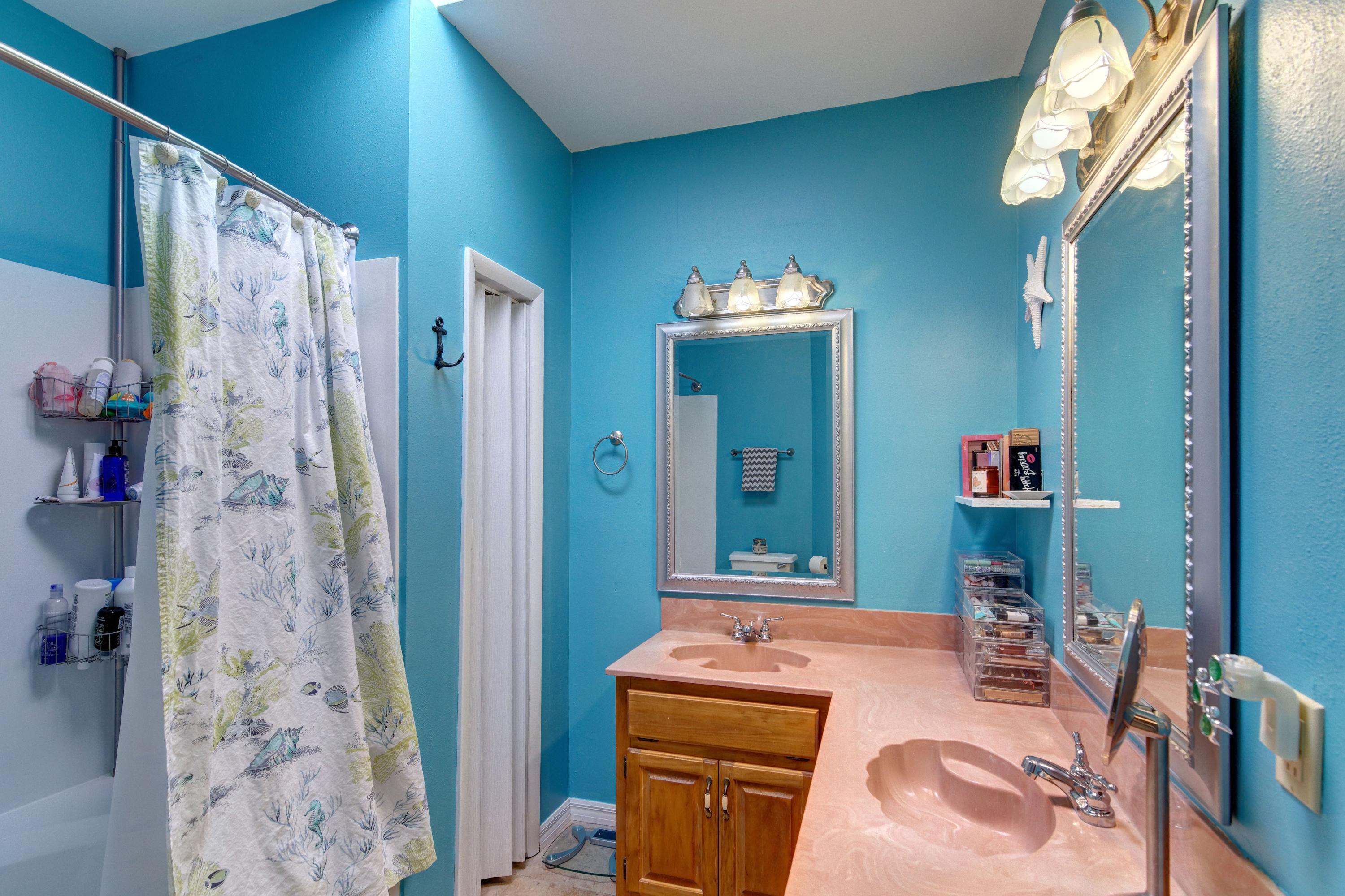 FOX DEN - Residential