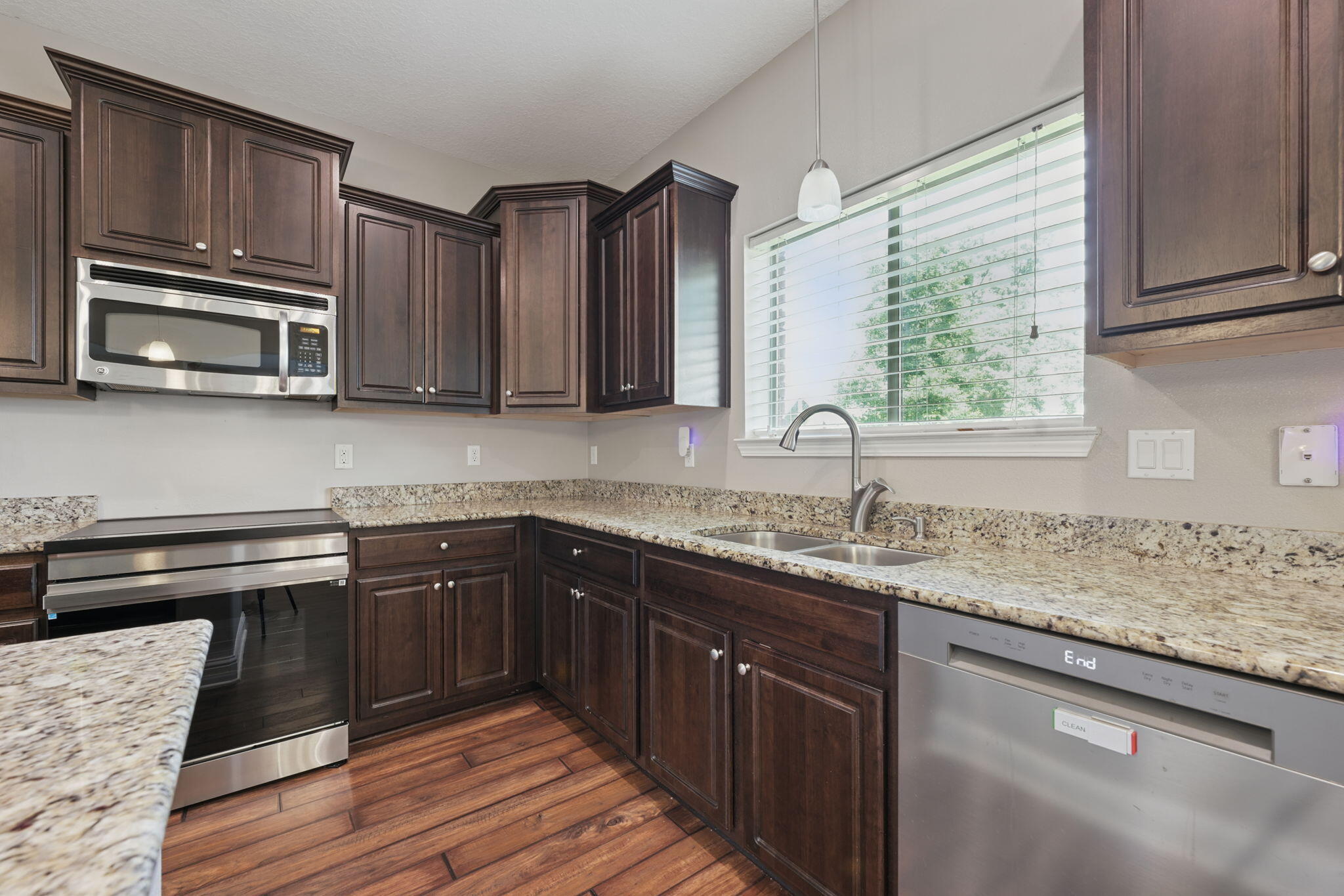 BROOKE ESTATES PH III - Residential