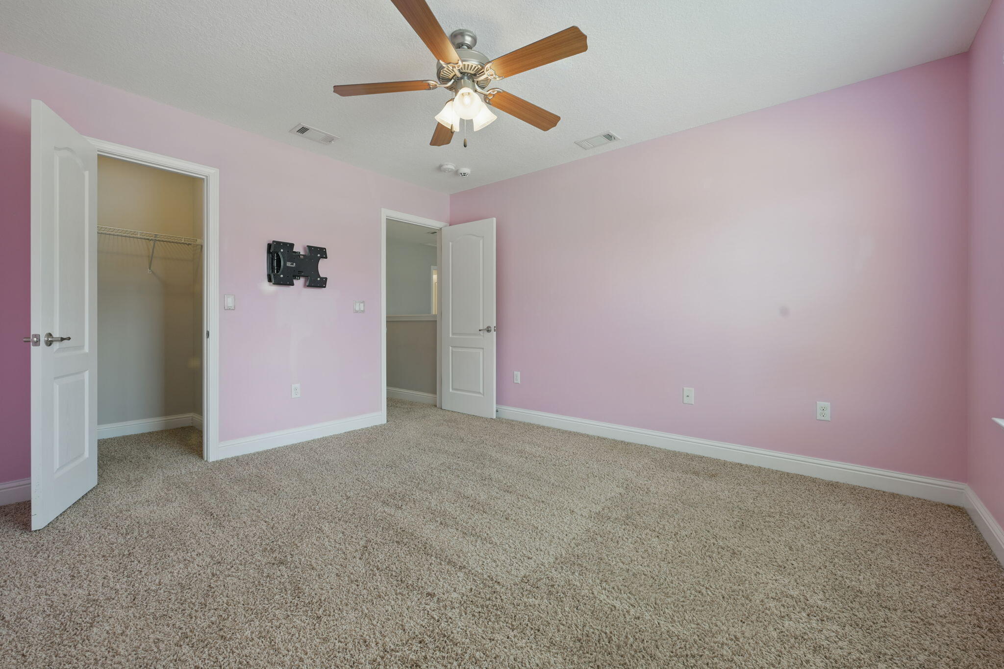 BROOKE ESTATES PH III - Residential