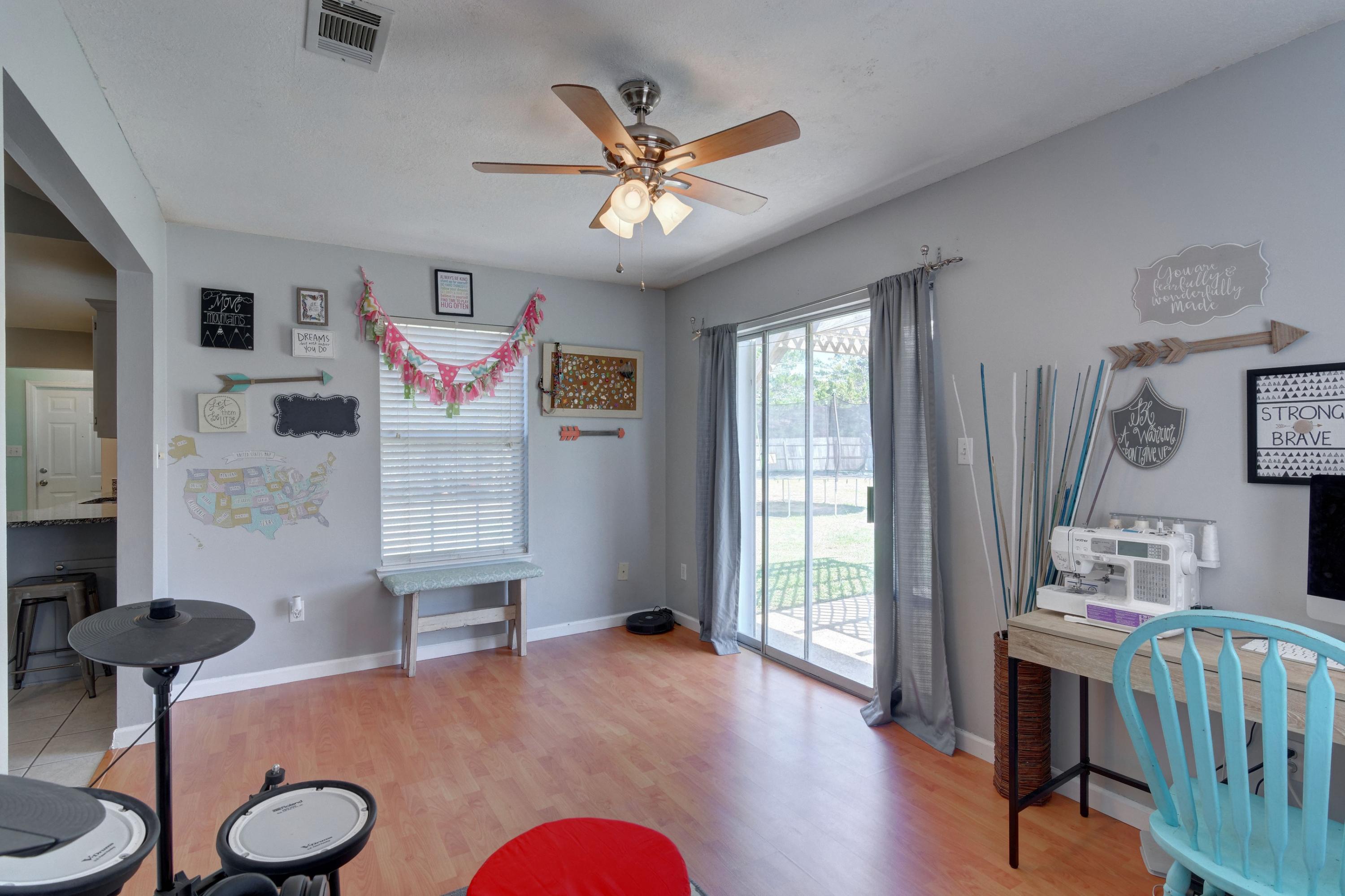 NAVARRE S/D 1ST ADDN - Residential