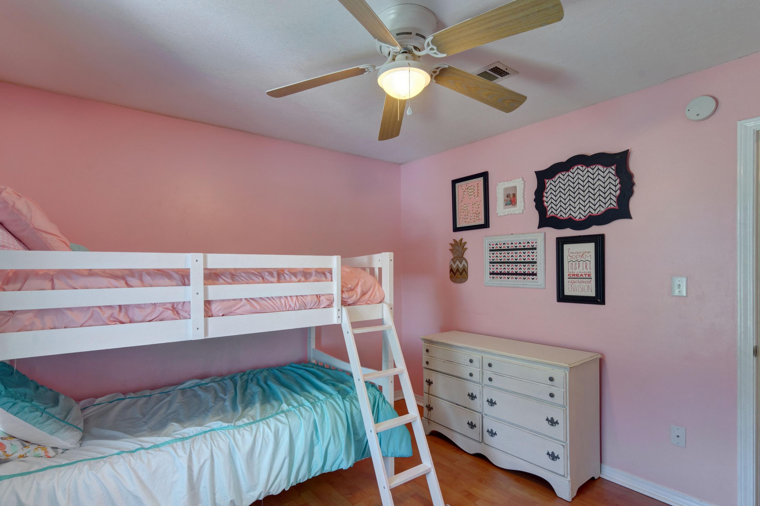 NAVARRE S/D 1ST ADDN - Residential