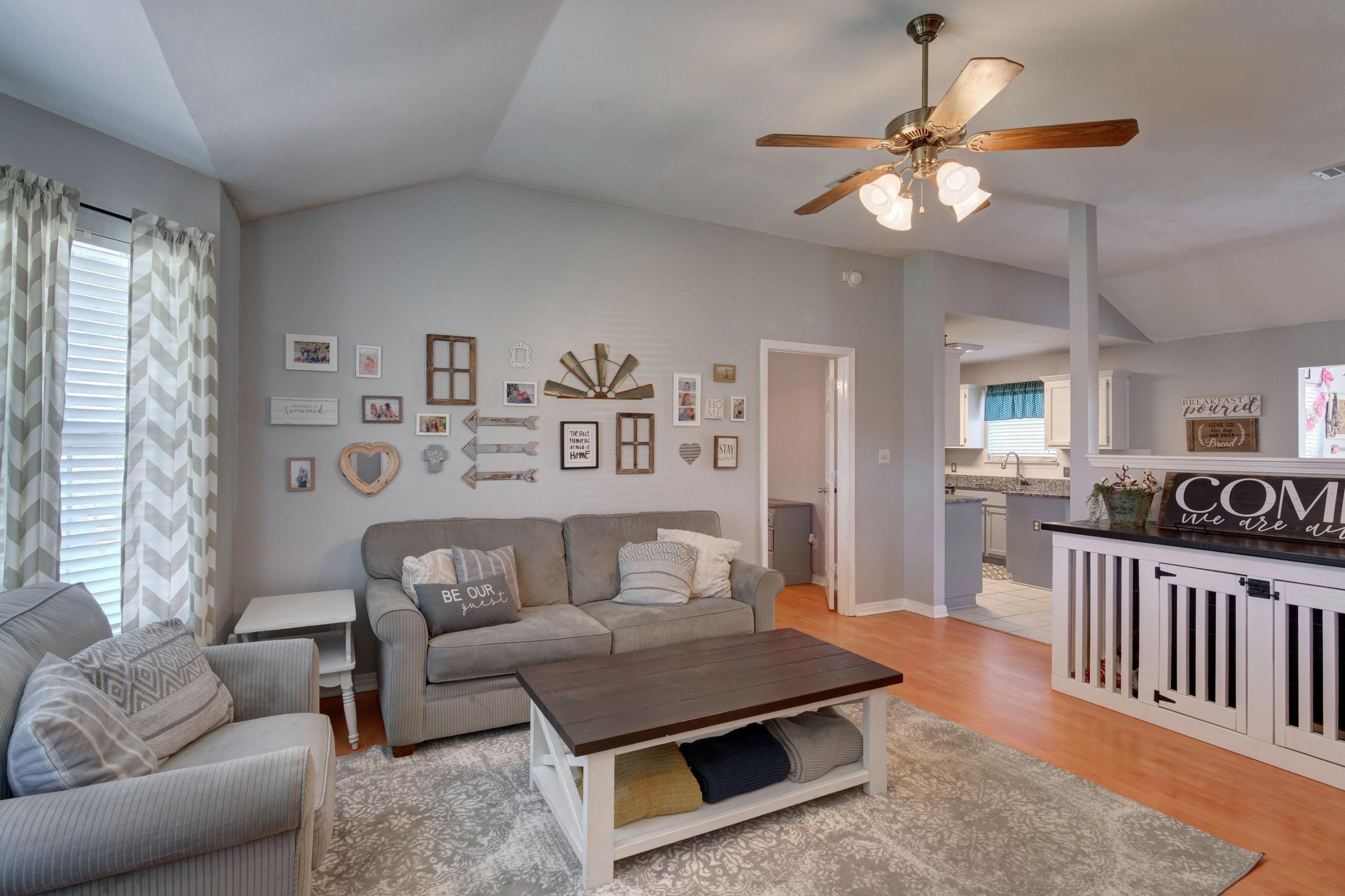 NAVARRE S/D 1ST ADDN - Residential