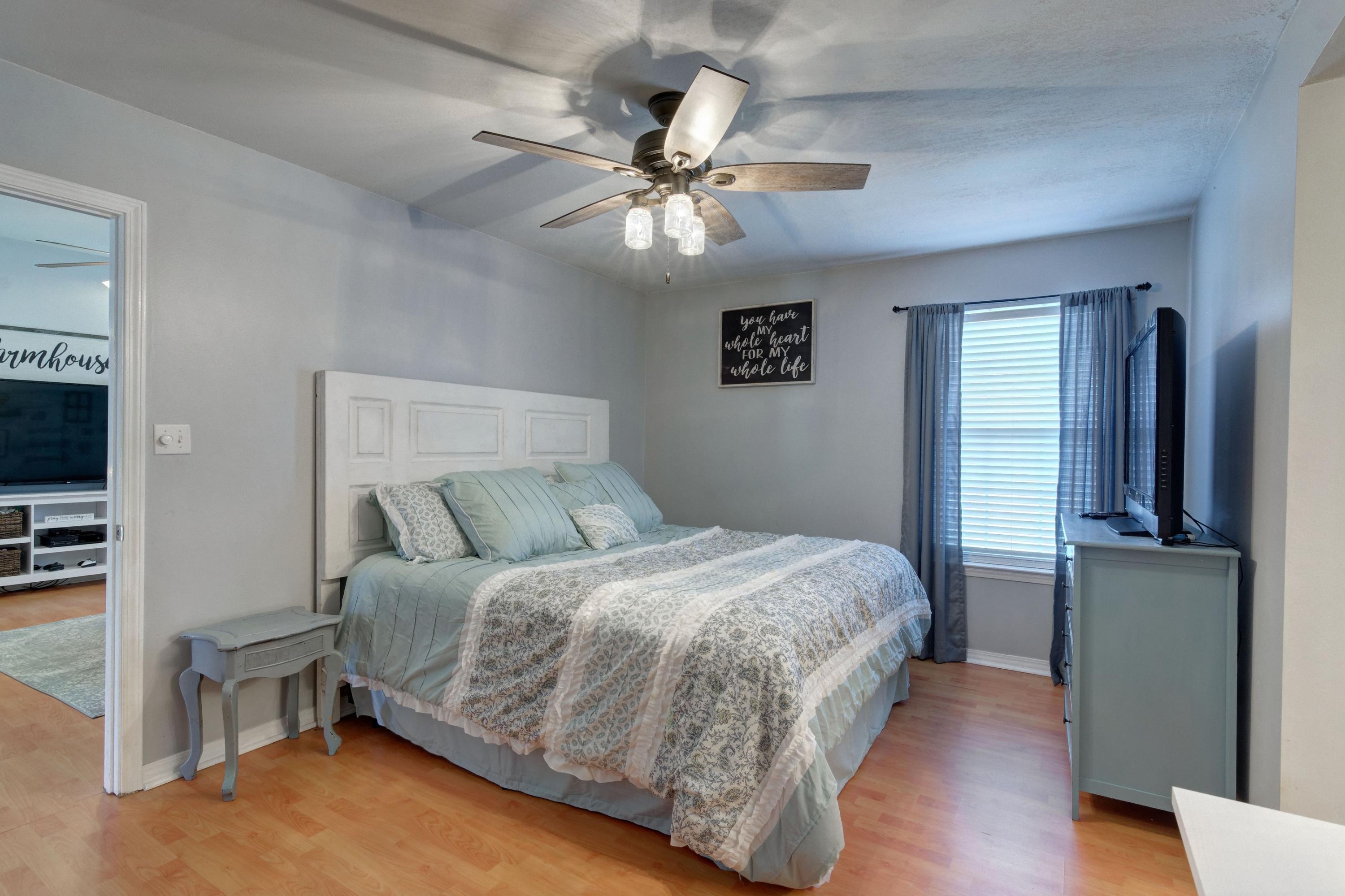 NAVARRE S/D 1ST ADDN - Residential