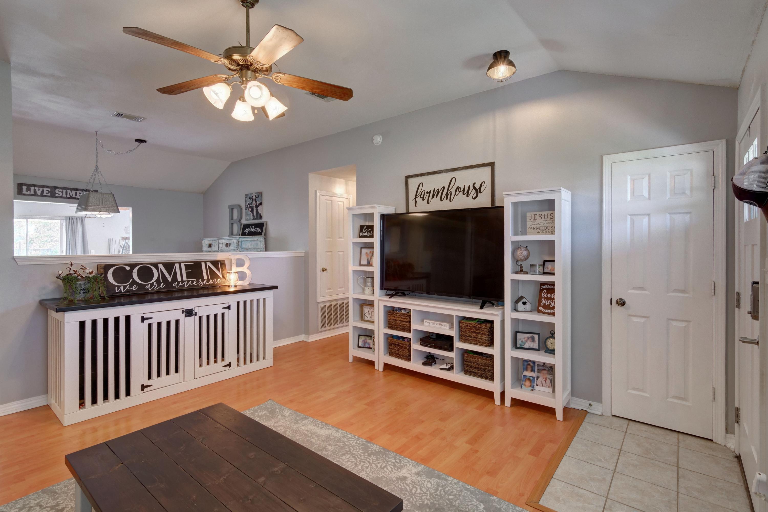 NAVARRE S/D 1ST ADDN - Residential