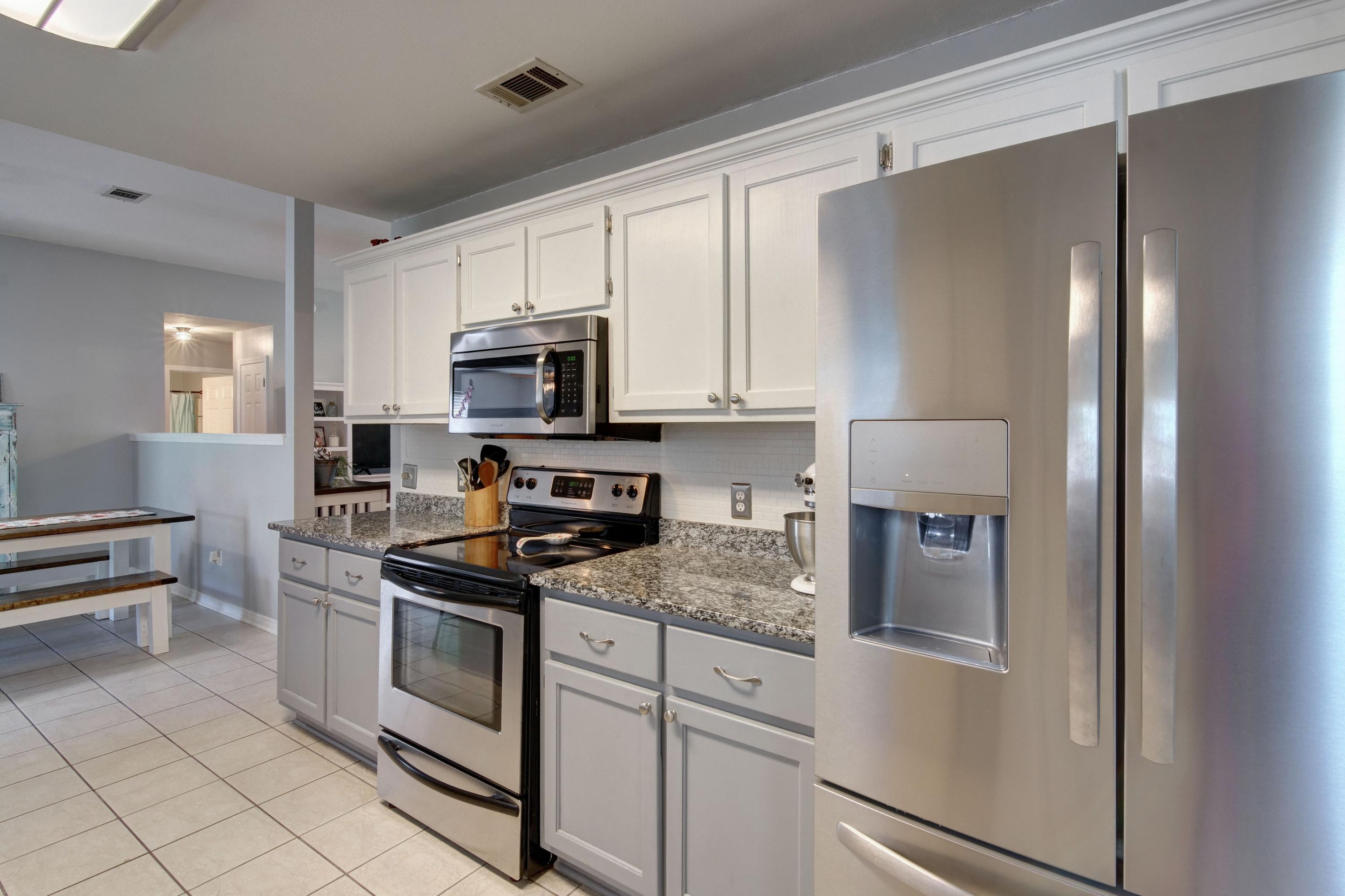 NAVARRE S/D 1ST ADDN - Residential