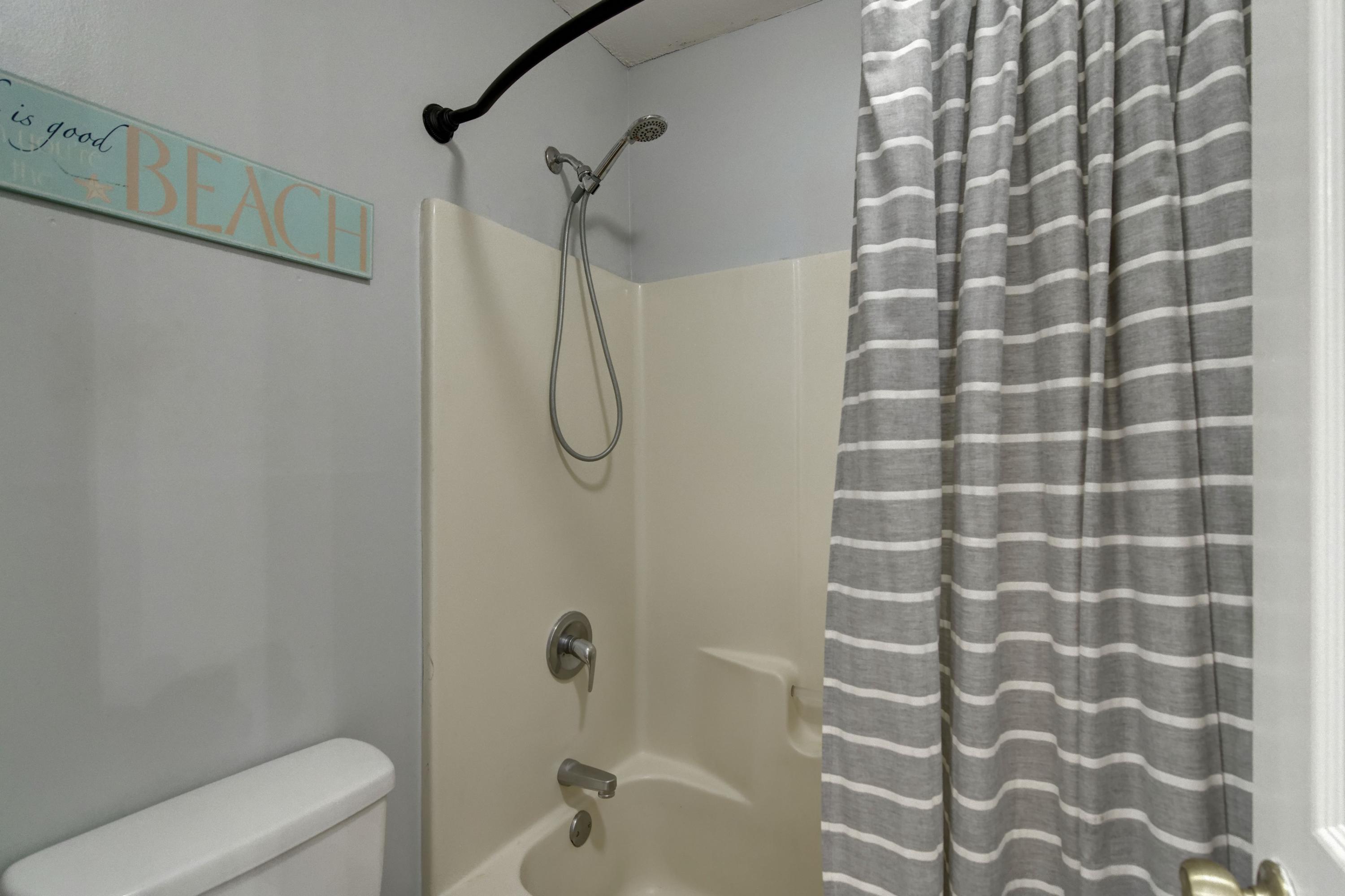 NAVARRE S/D 1ST ADDN - Residential