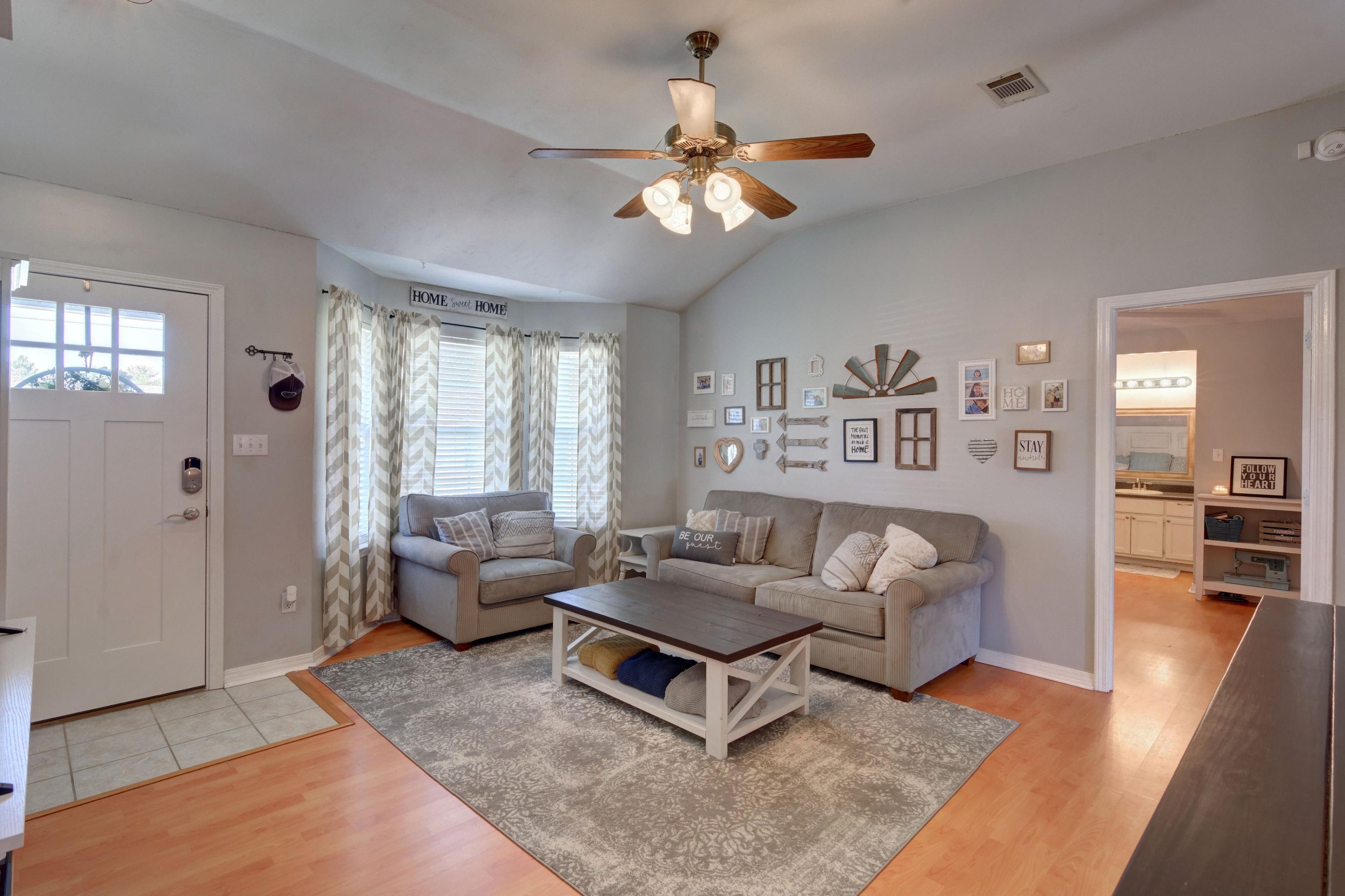 NAVARRE S/D 1ST ADDN - Residential