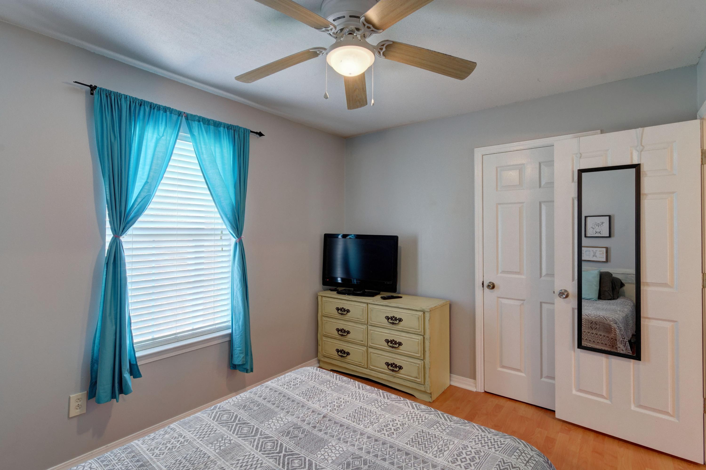 NAVARRE S/D 1ST ADDN - Residential