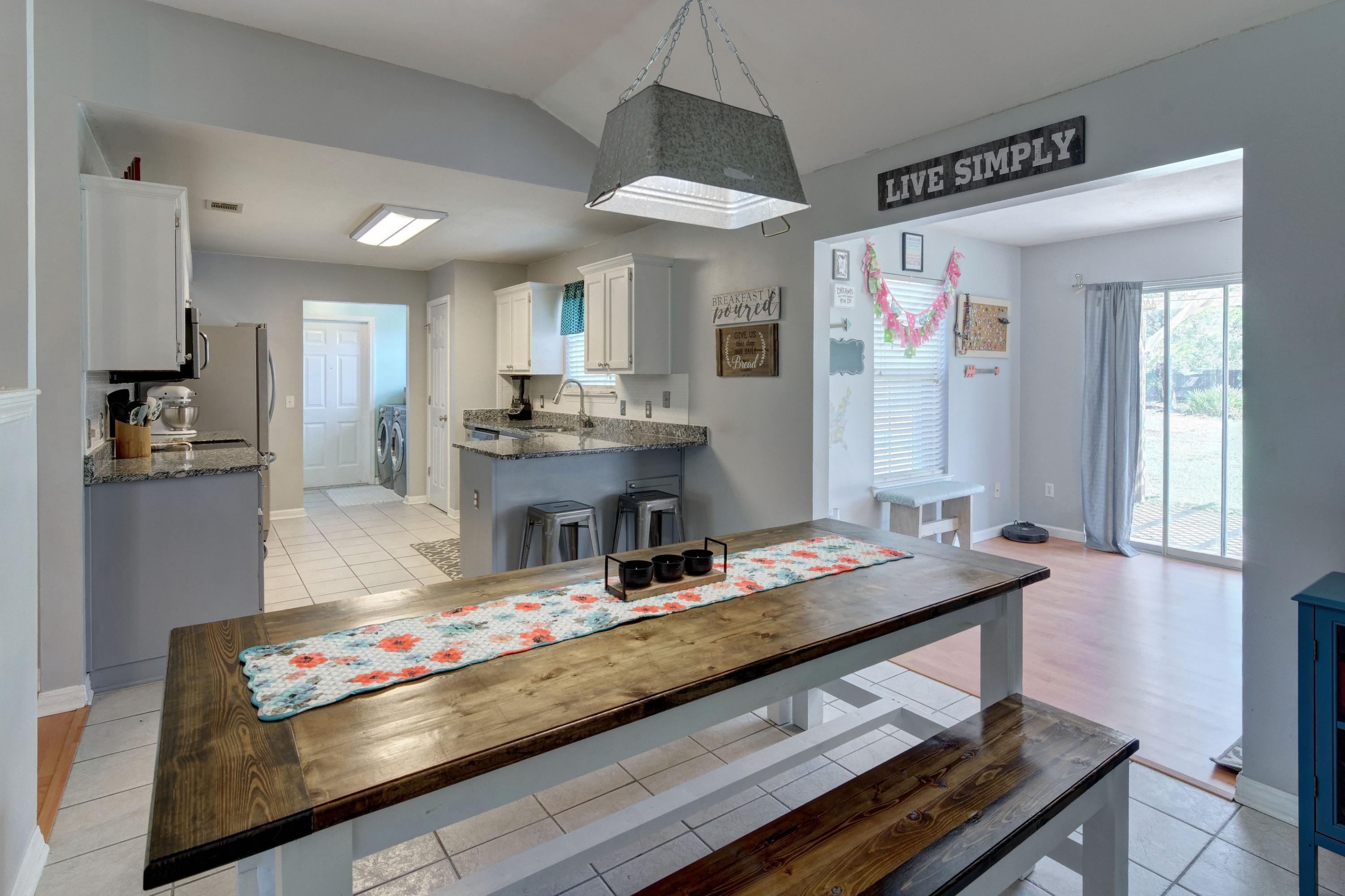 NAVARRE S/D 1ST ADDN - Residential