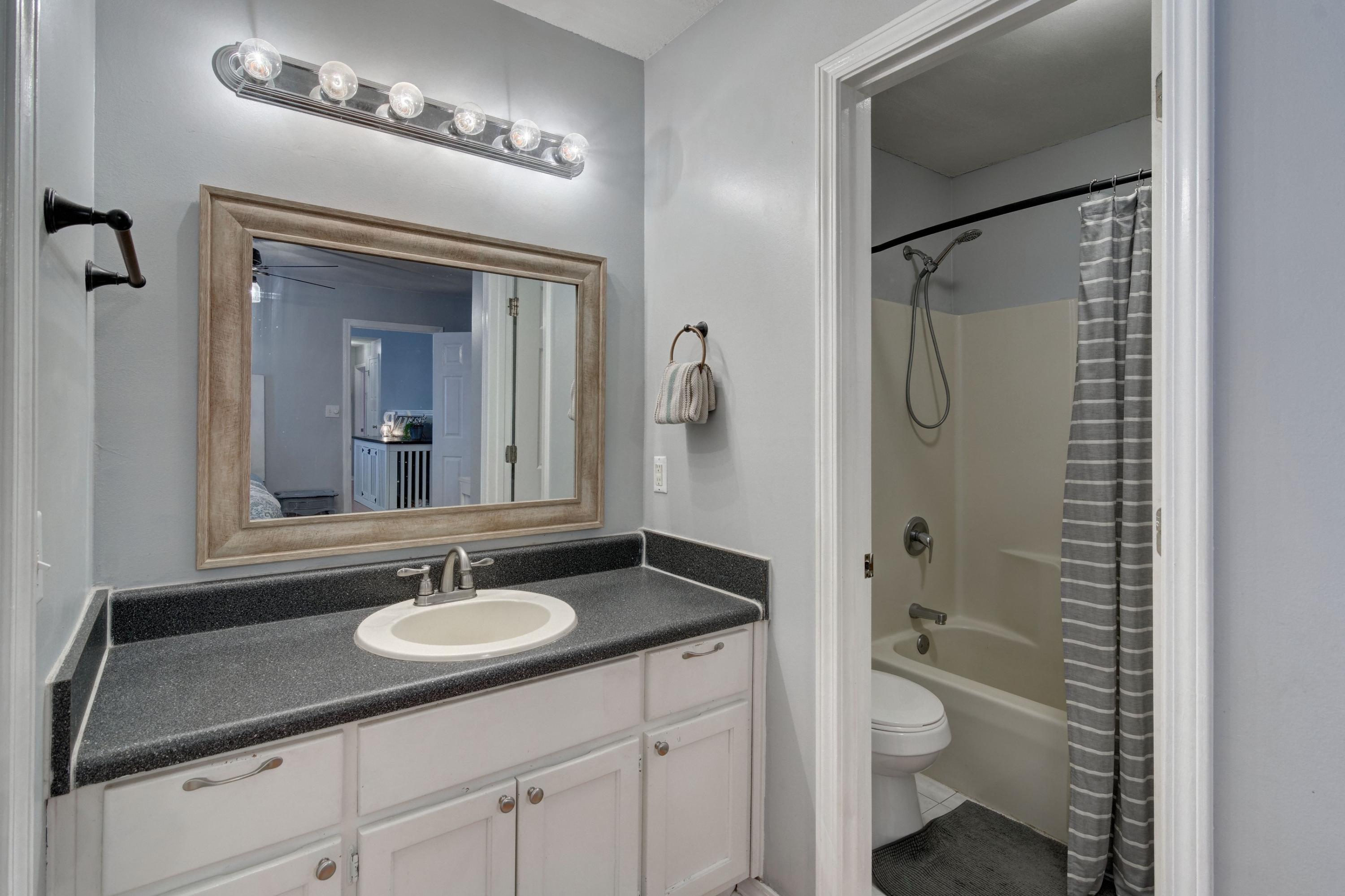 NAVARRE S/D 1ST ADDN - Residential