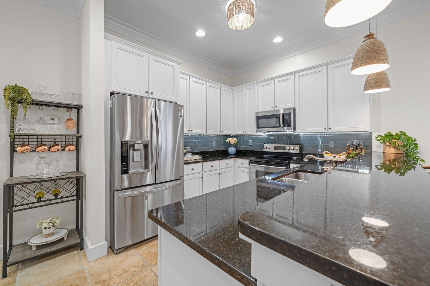 CARSON OAKS - Residential