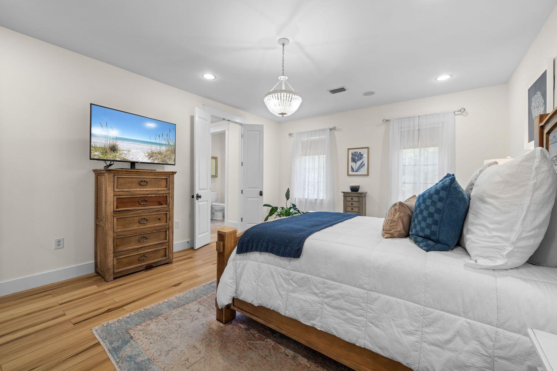 CARSON OAKS - Residential