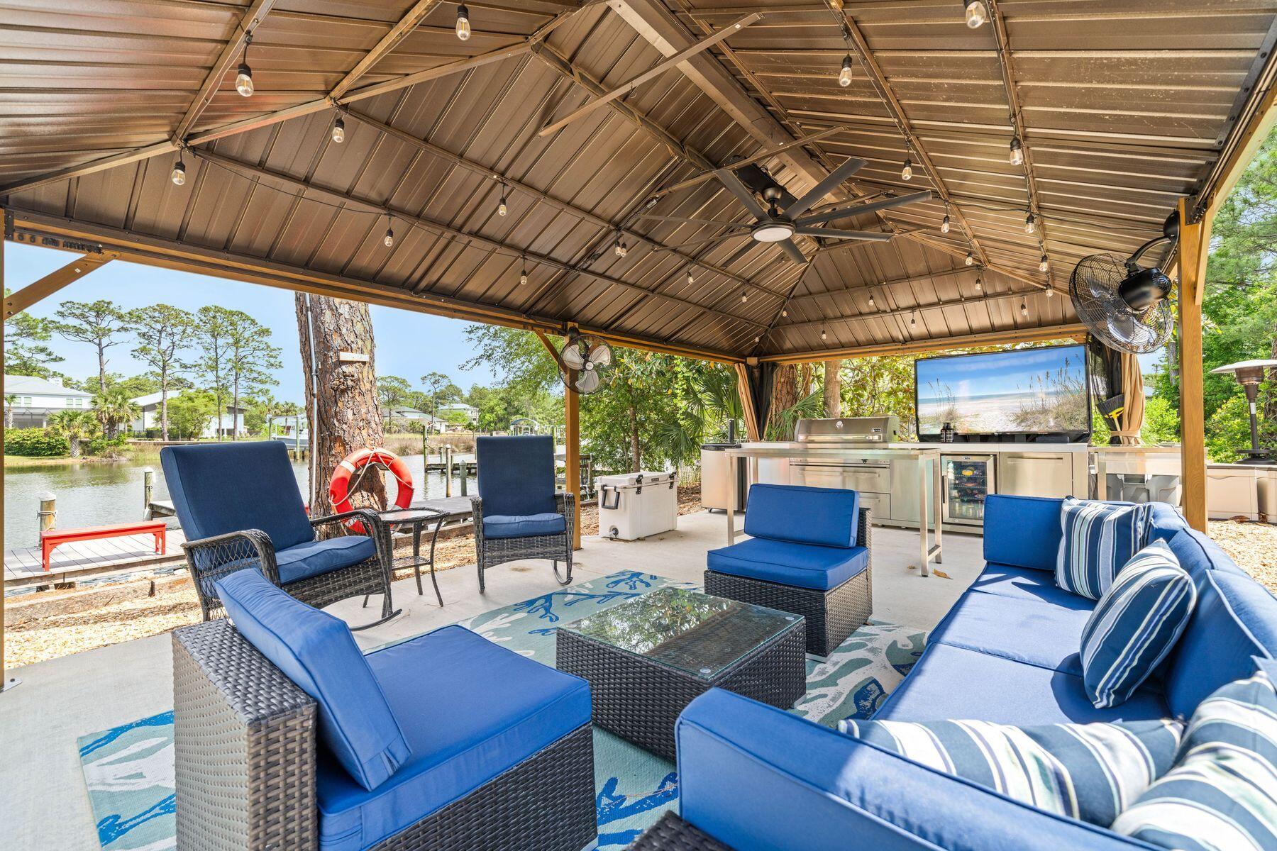 CARSON OAKS - Residential