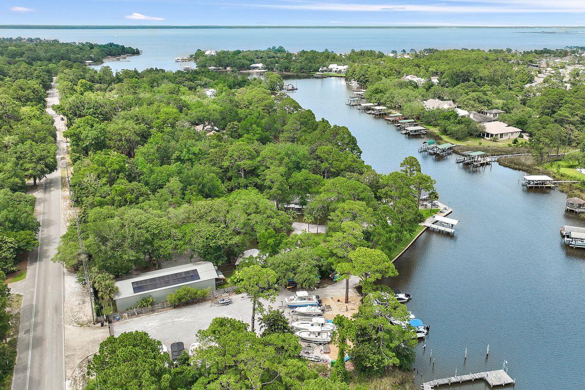 CARSON OAKS - Residential