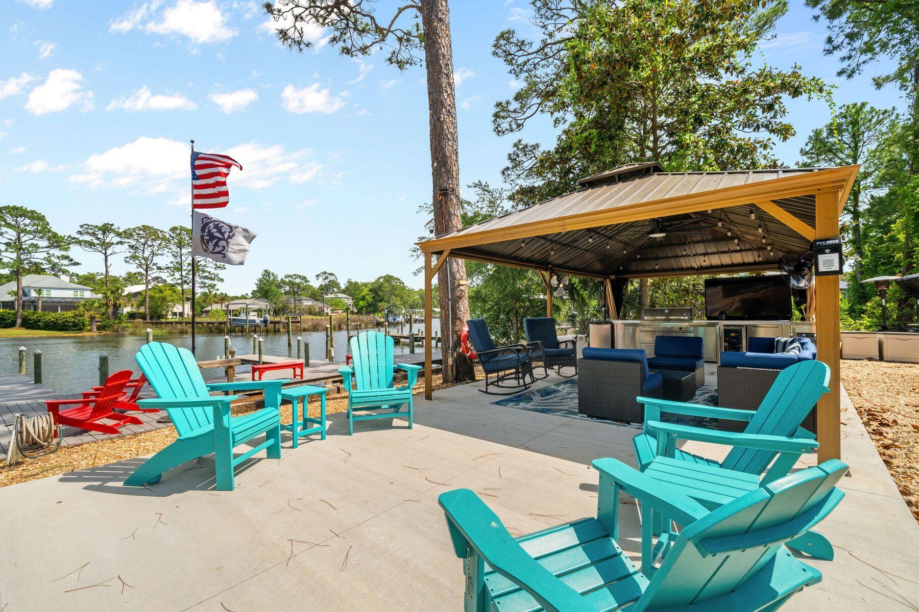 CARSON OAKS - Residential