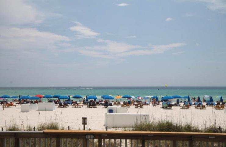 REGENCY TOWERS - Residential