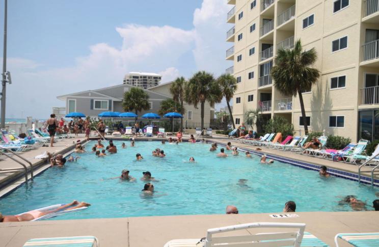 REGENCY TOWERS - Residential