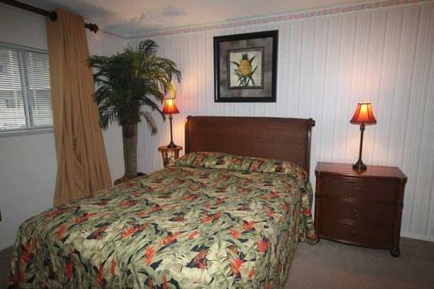 REGENCY TOWERS - Residential