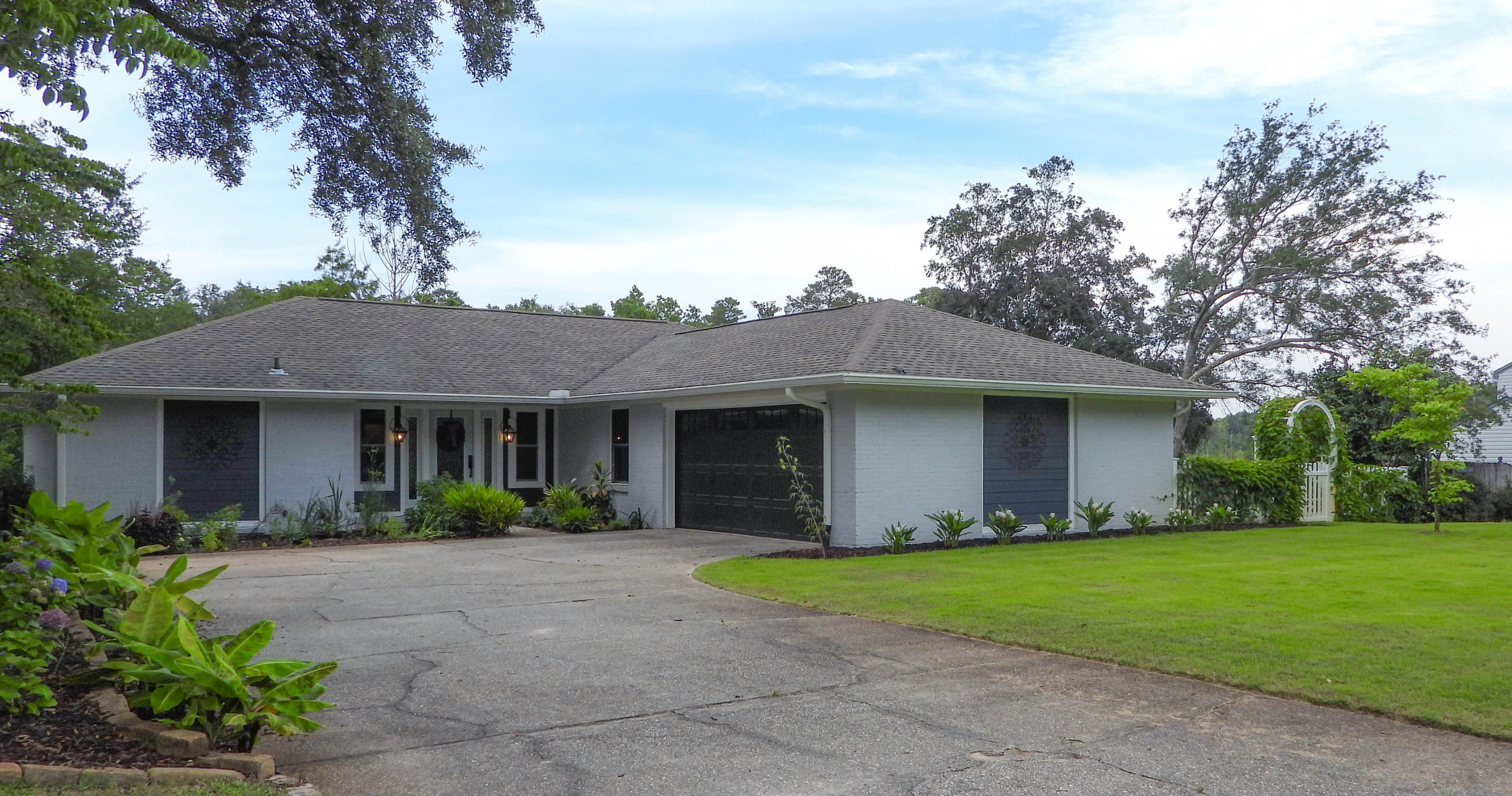 CARIBBEAN VILLAGE - Residential