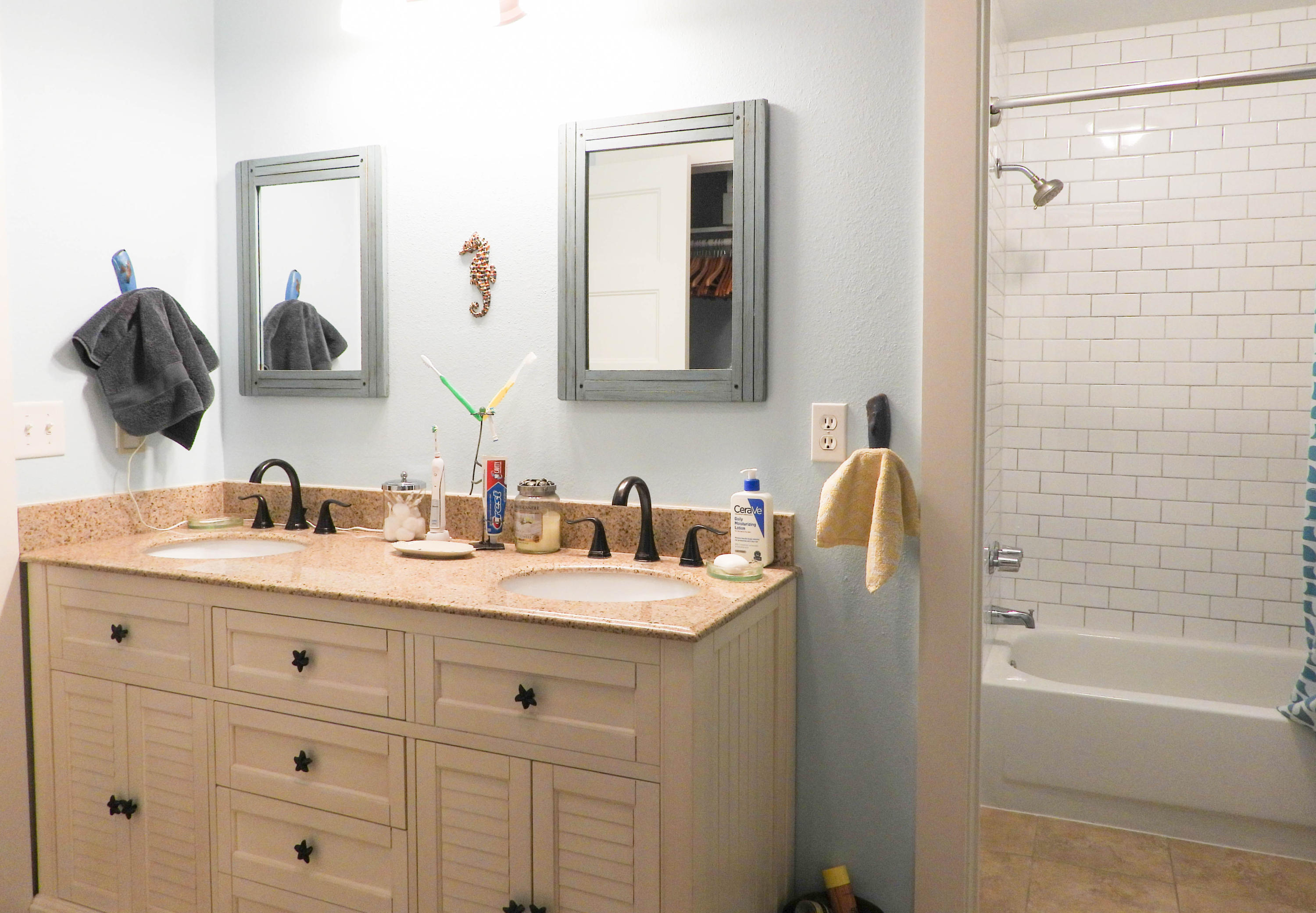 CARIBBEAN VILLAGE - Residential