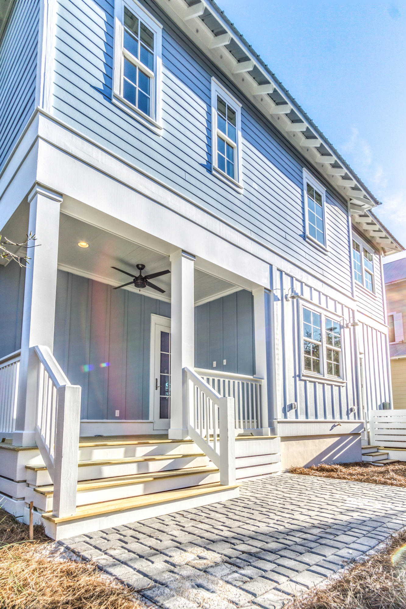 LAKESIDE AT BLUE MOUNTAIN BEACH - Residential