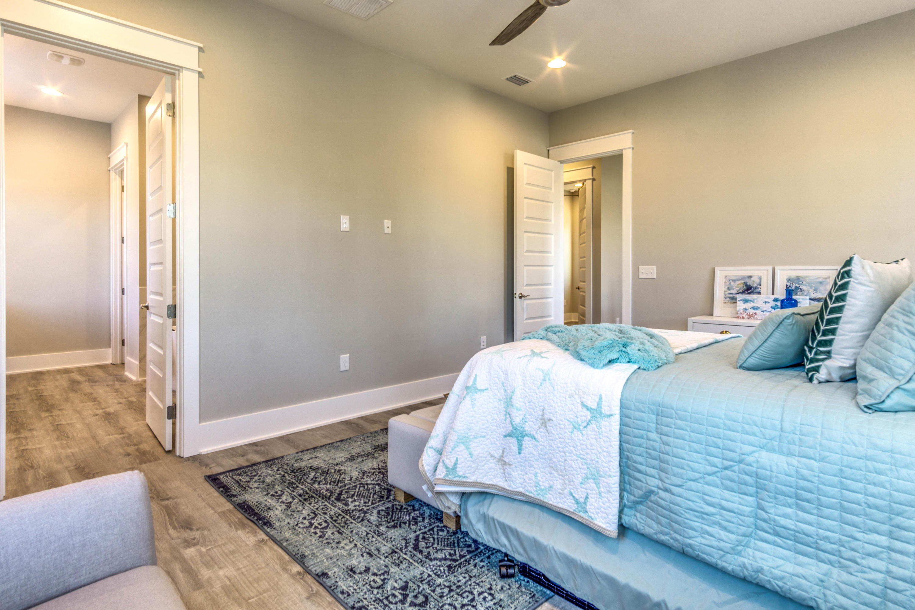 LAKESIDE AT BLUE MOUNTAIN BEACH - Residential