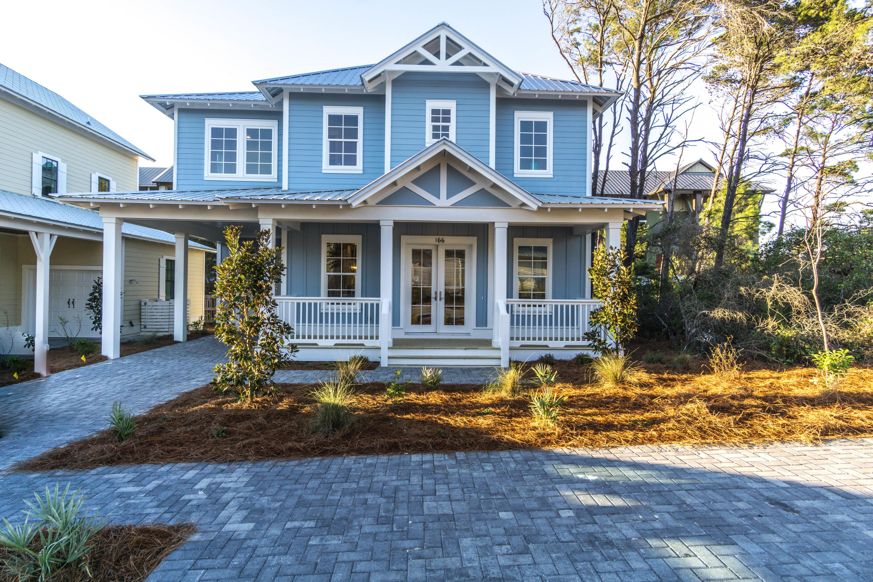 LAKESIDE AT BLUE MOUNTAIN BEACH - Residential