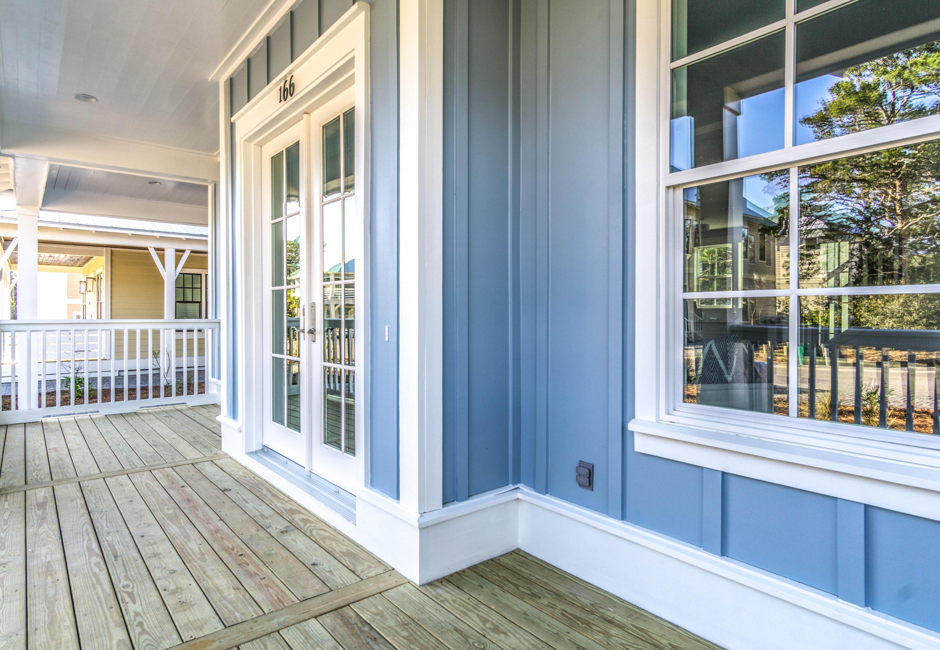 LAKESIDE AT BLUE MOUNTAIN BEACH - Residential