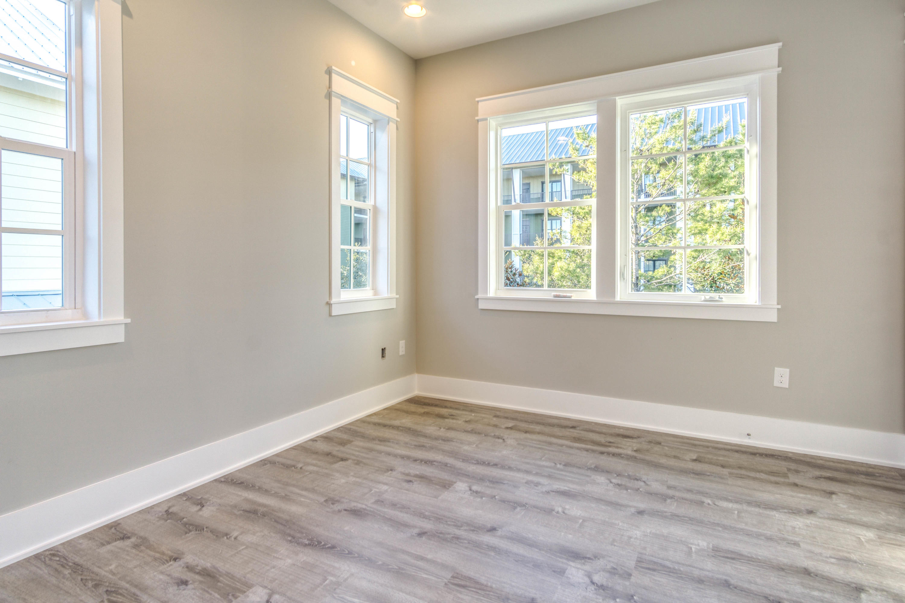 LAKESIDE AT BLUE MOUNTAIN BEACH - Residential