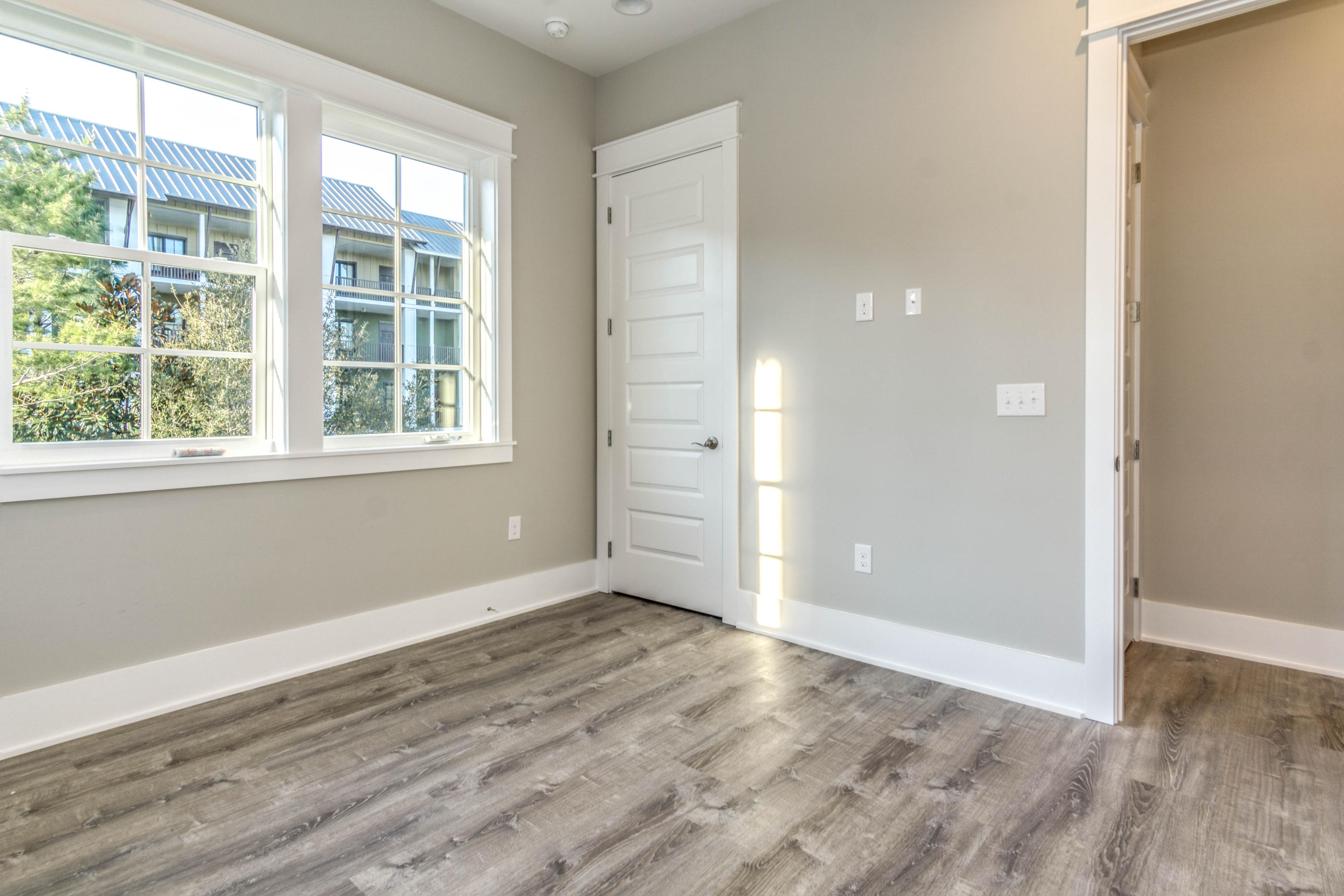 LAKESIDE AT BLUE MOUNTAIN BEACH - Residential