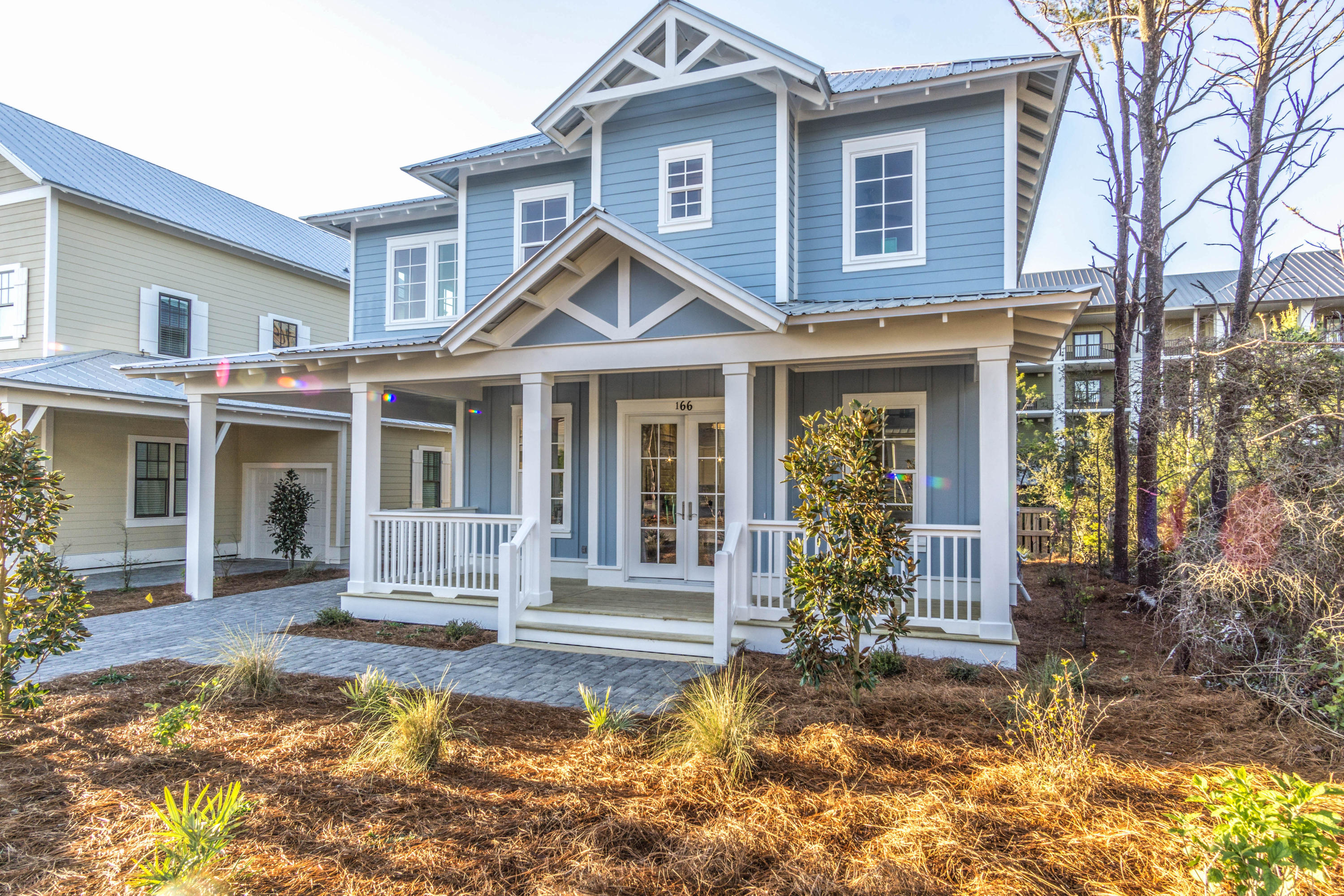 LAKESIDE AT BLUE MOUNTAIN BEACH - Residential