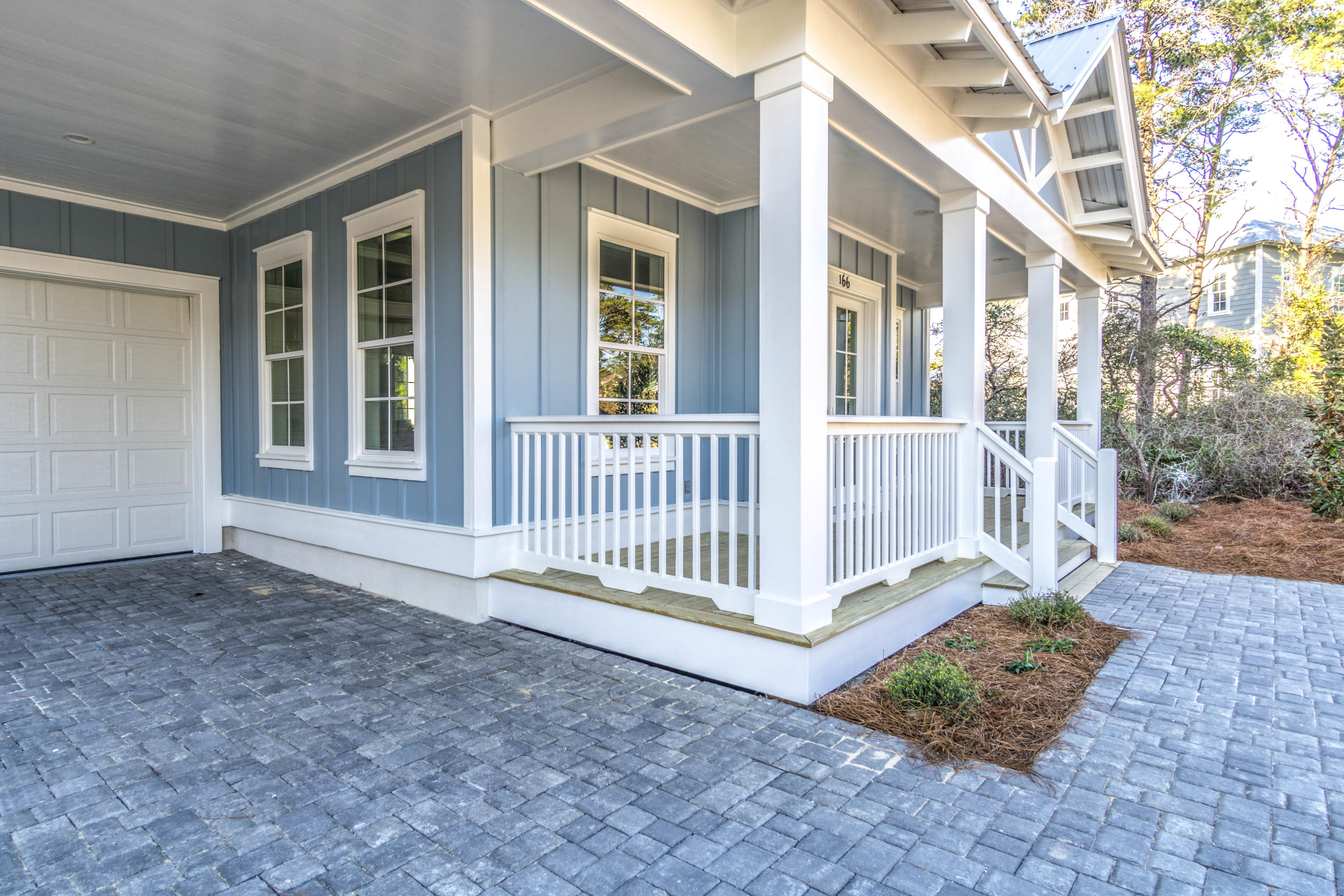 LAKESIDE AT BLUE MOUNTAIN BEACH - Residential