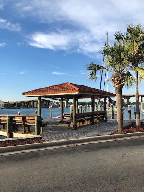 CLIPPER COVE T/H - Residential