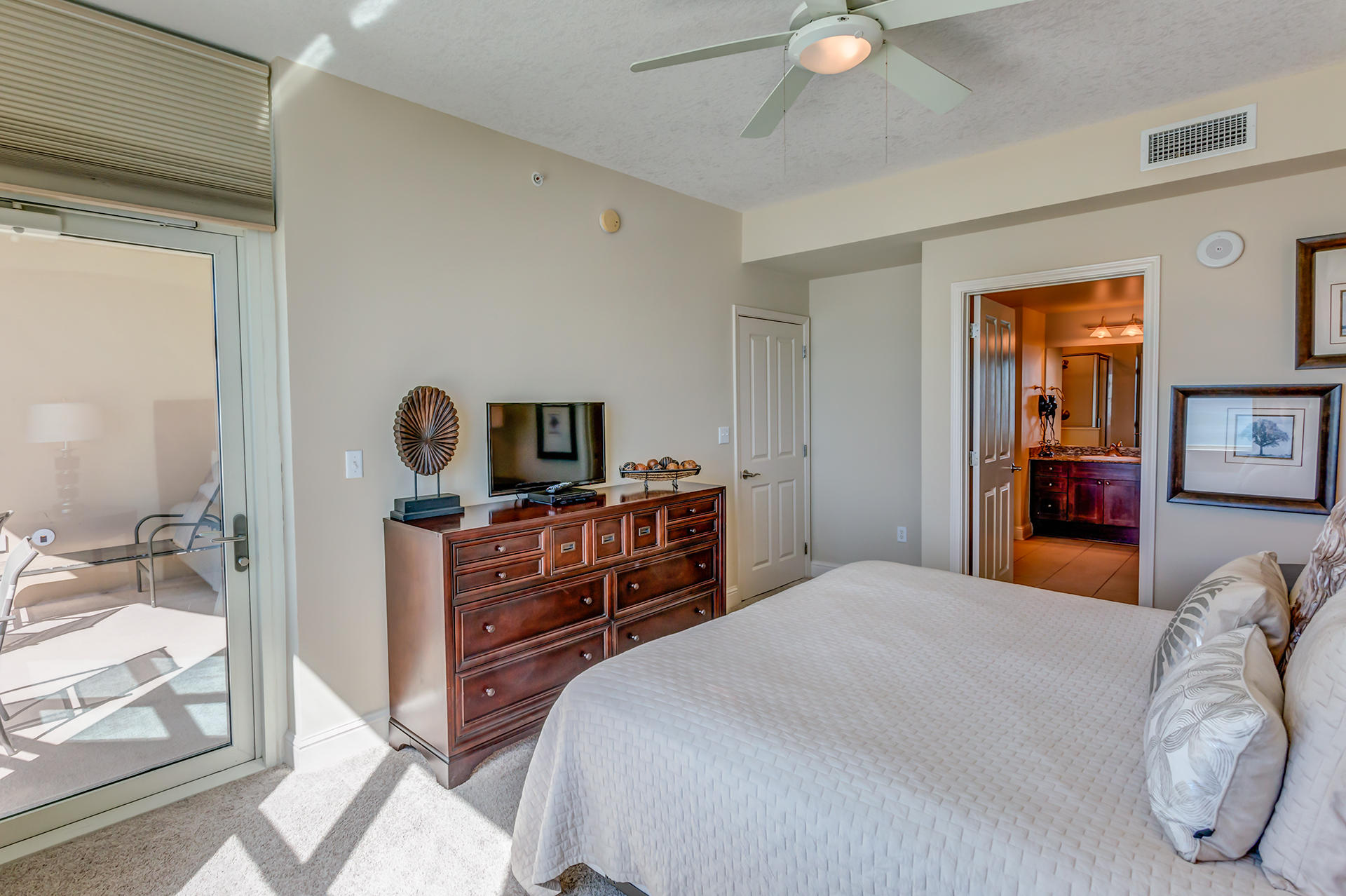 AQUA Beachside Resort - Residential