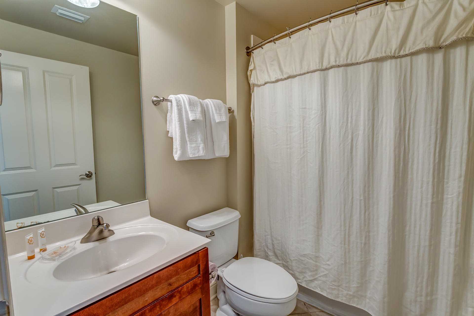 AQUA Beachside Resort - Residential