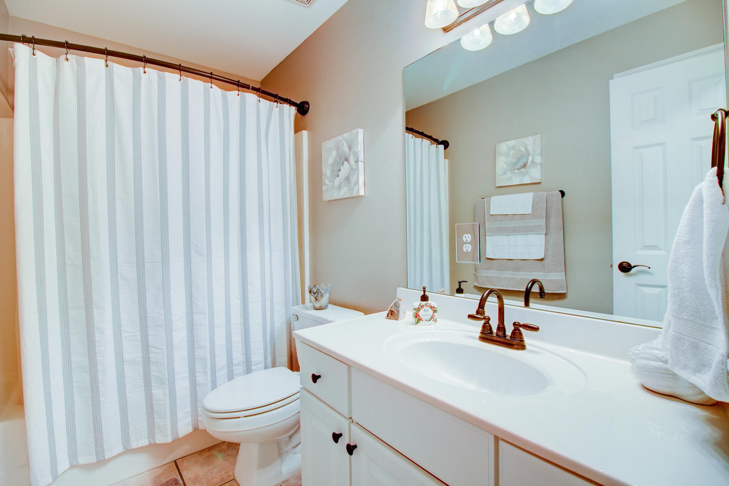 HOLIDAY SHORES ESTATES - Residential