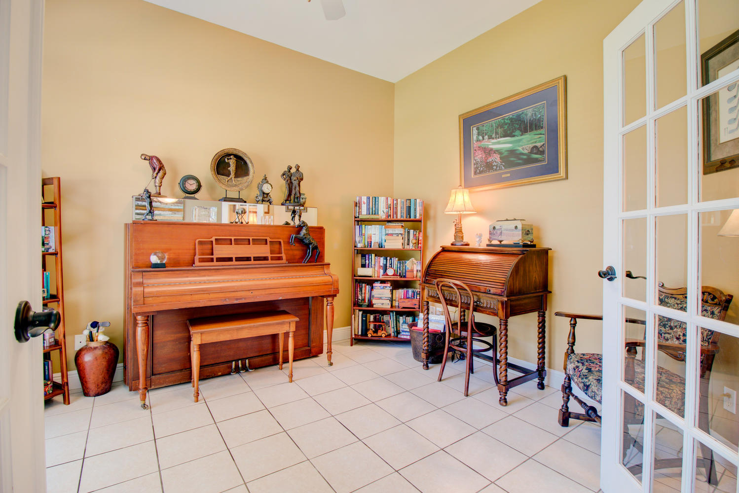 HOLIDAY SHORES ESTATES - Residential