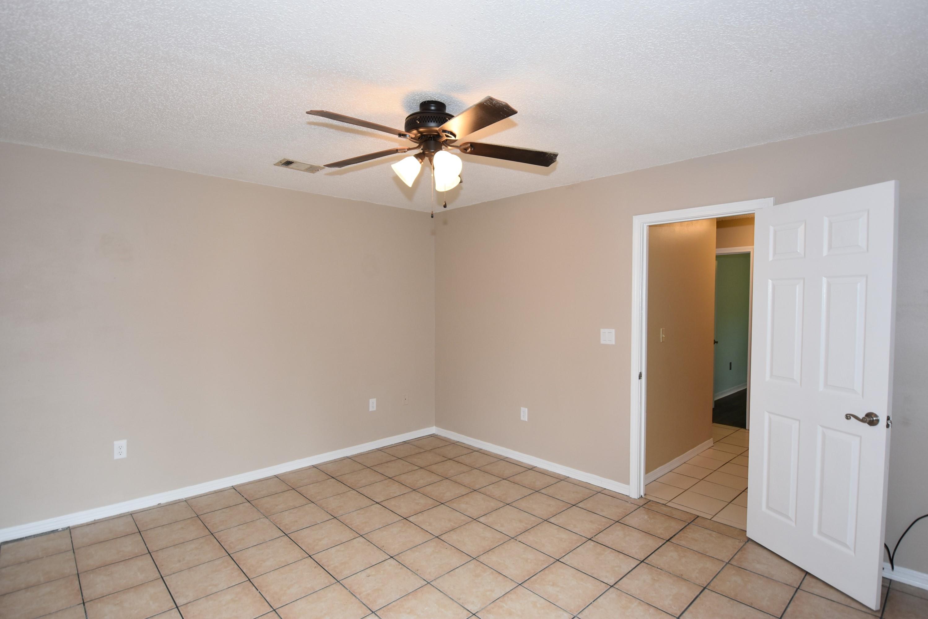 BEACONS BEND SOUTH - Residential