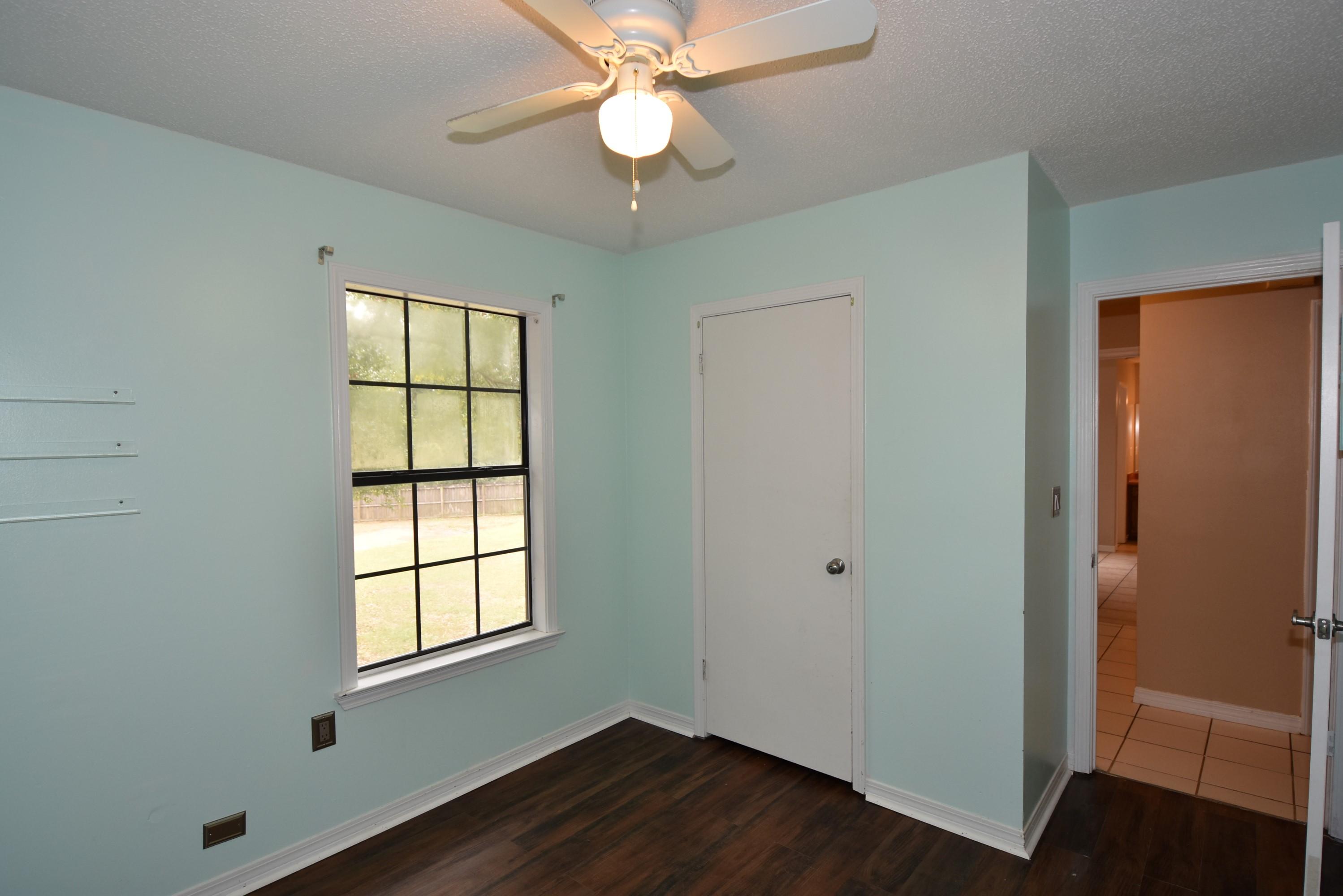 BEACONS BEND SOUTH - Residential